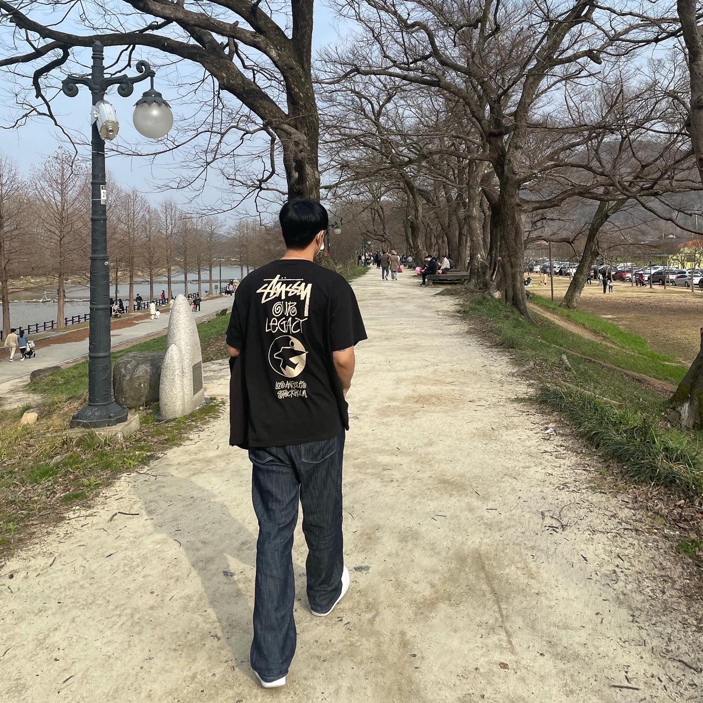 Stussy x Our Legacy Surfman Pig. Dyed T-Shirt Black - 21FW, Nike Air Force 1 '07 Low White 착용 스타일