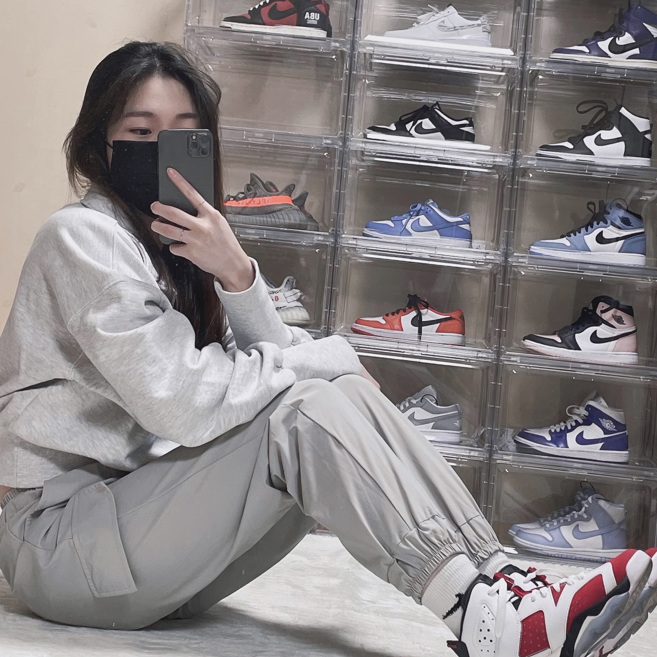 Jordan 6 Retro Carmine 2021, (GS) Jordan 6 Retro Carmine 2021 착용 스타일 - 1