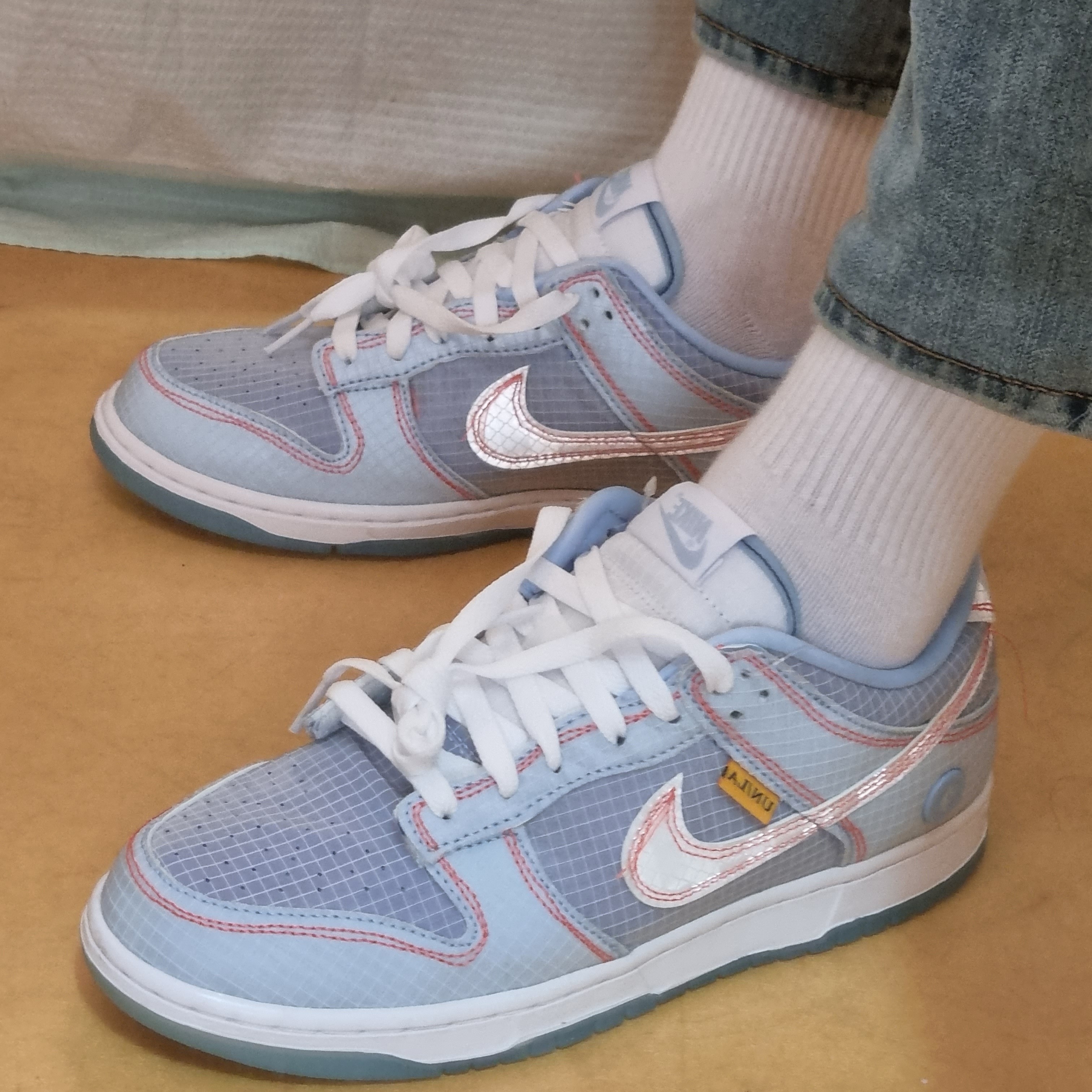 Nike x Union Dunk Low Passport Pack Argon 착용 스타일 - 1