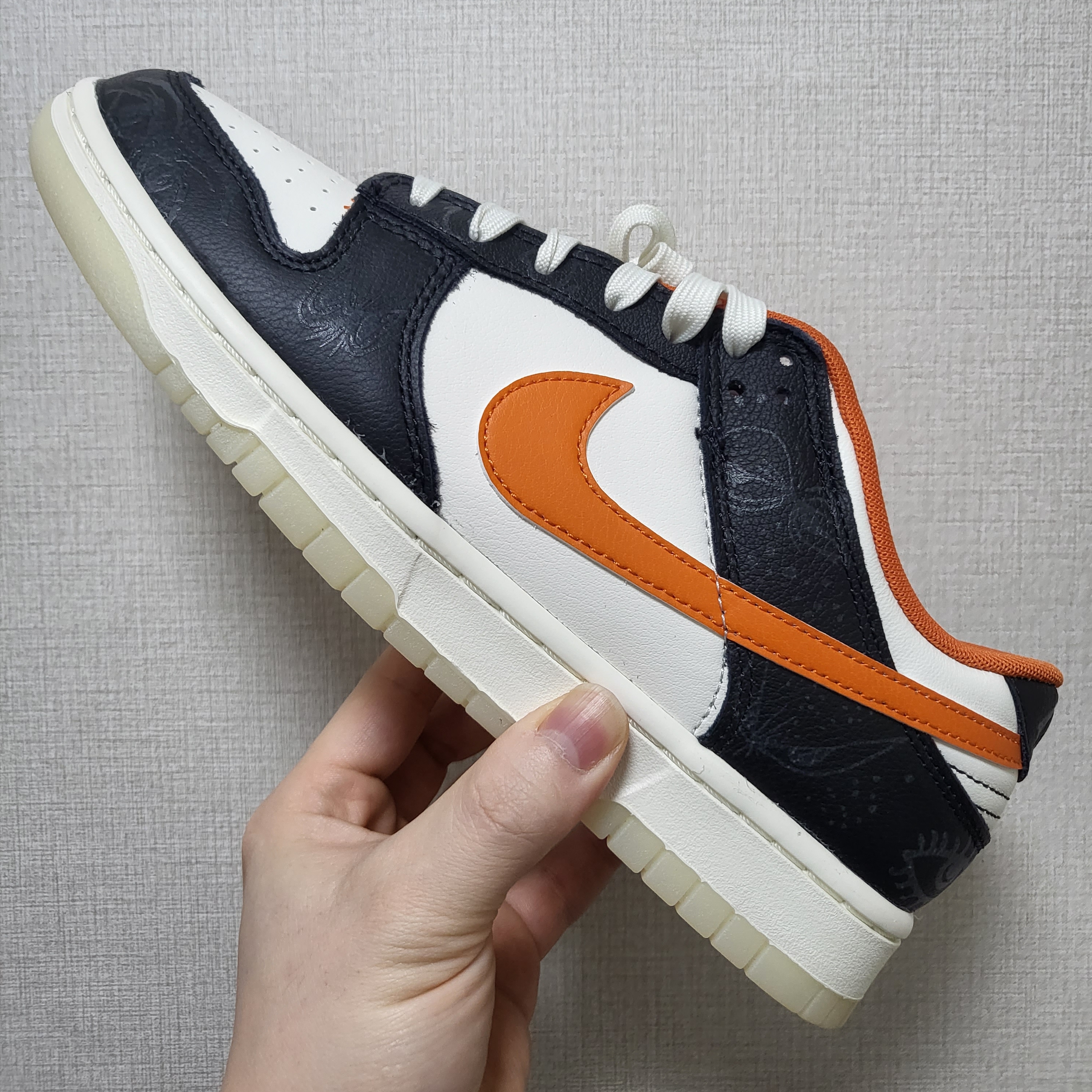 Nike Dunk Low Retro PRM Halloween 착용 스타일