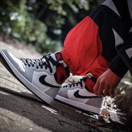 Jordan 1 Retro High OG Light Smoke Grey 착용 스타일