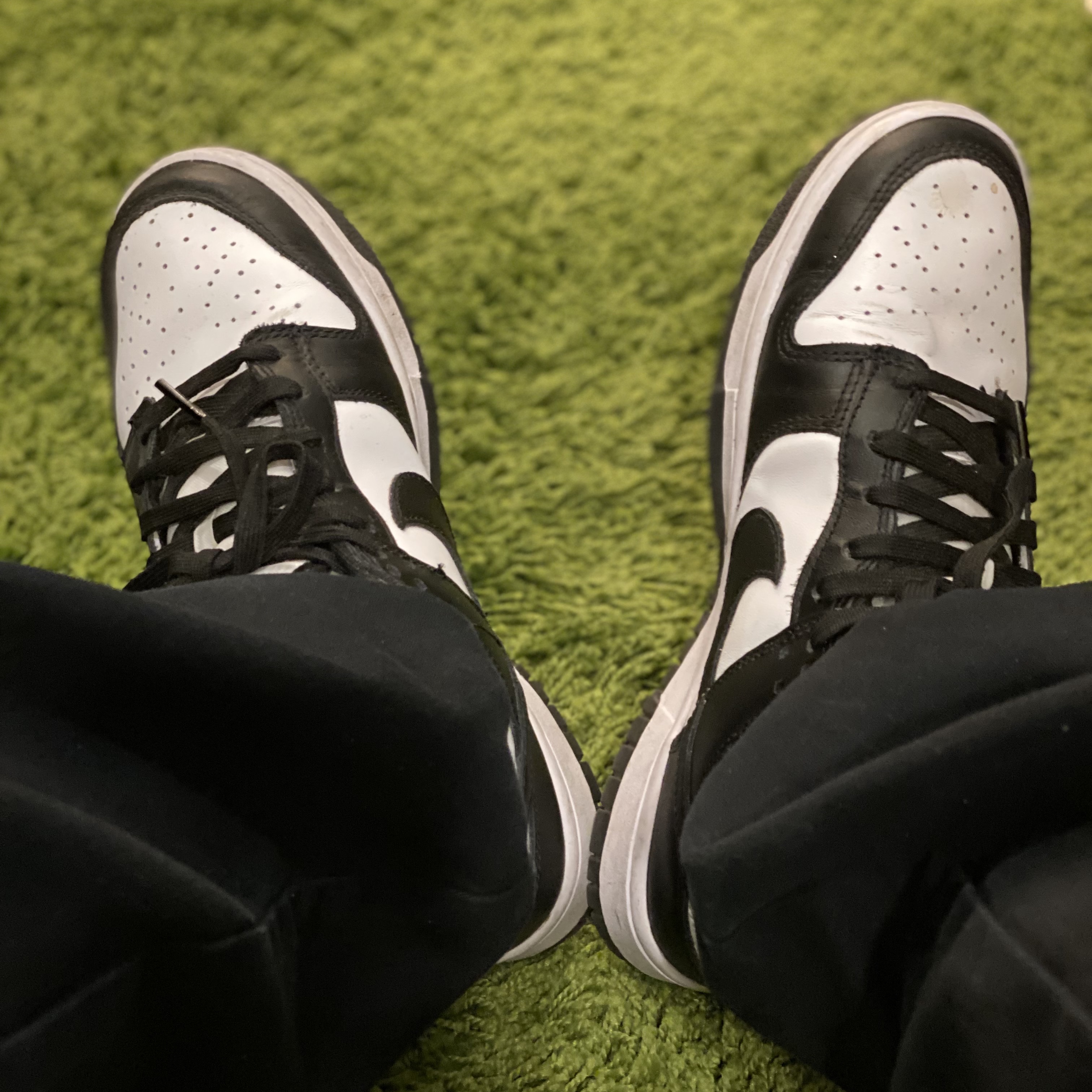 Nike Dunk Low Retro Black 착용 스타일 - 1