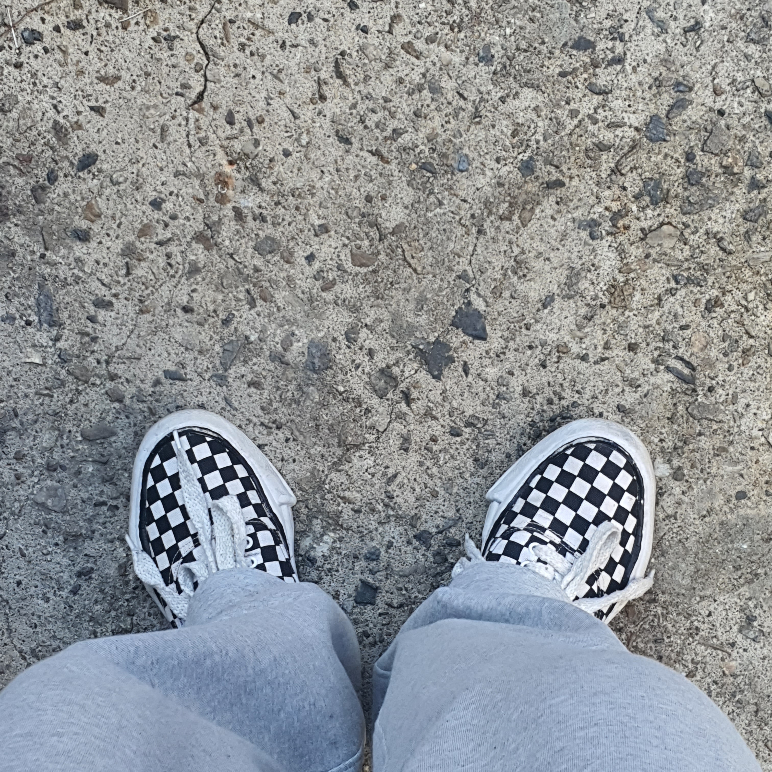 Maison Mihara Yasuhiro Baker OG Sole Canvas Low Cut Sneakers Black White 착용 스타일 - 1