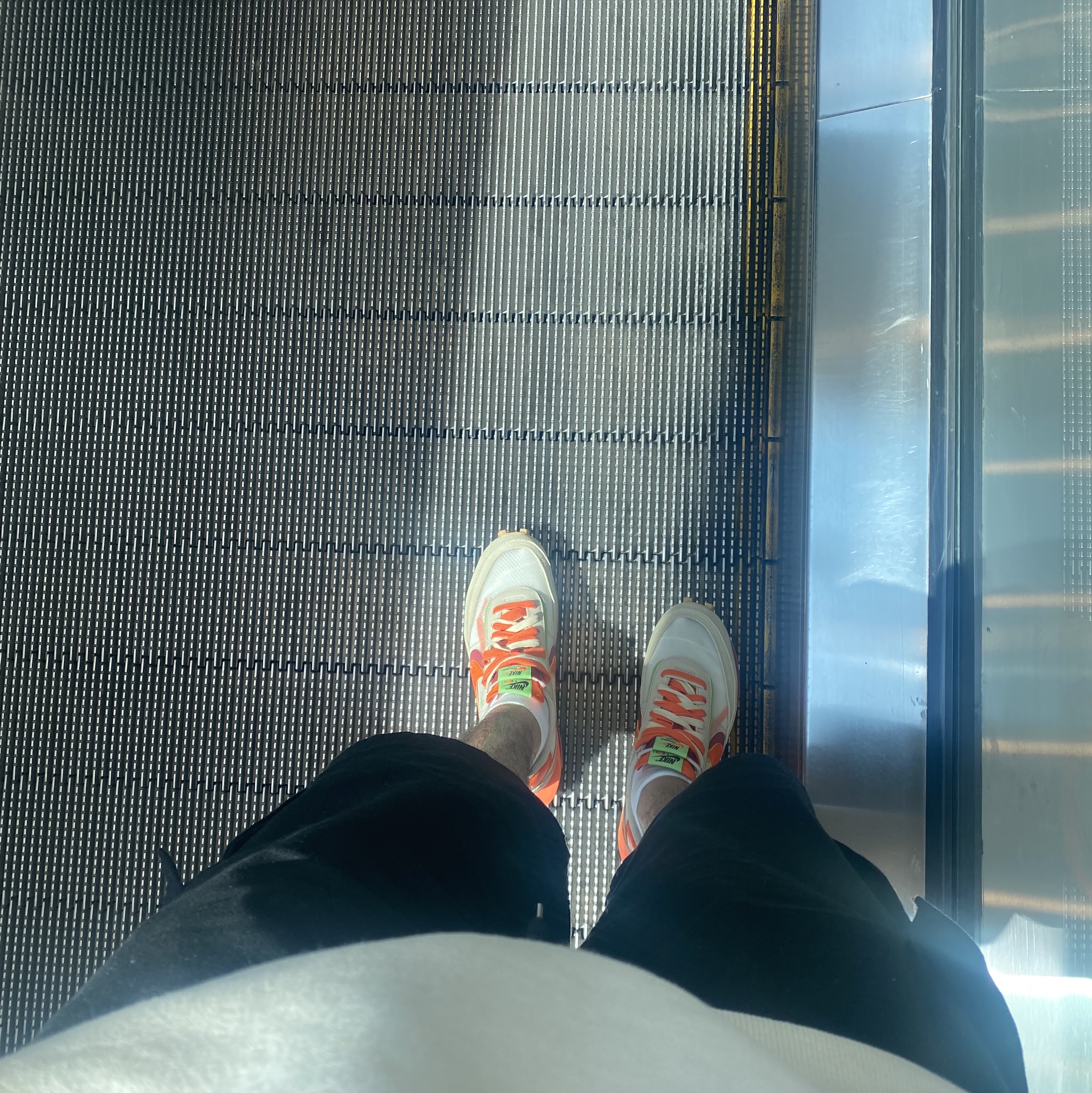 Nike x Sacai x Clot LDWaffle Orange Blaze 착용 스타일 - 2