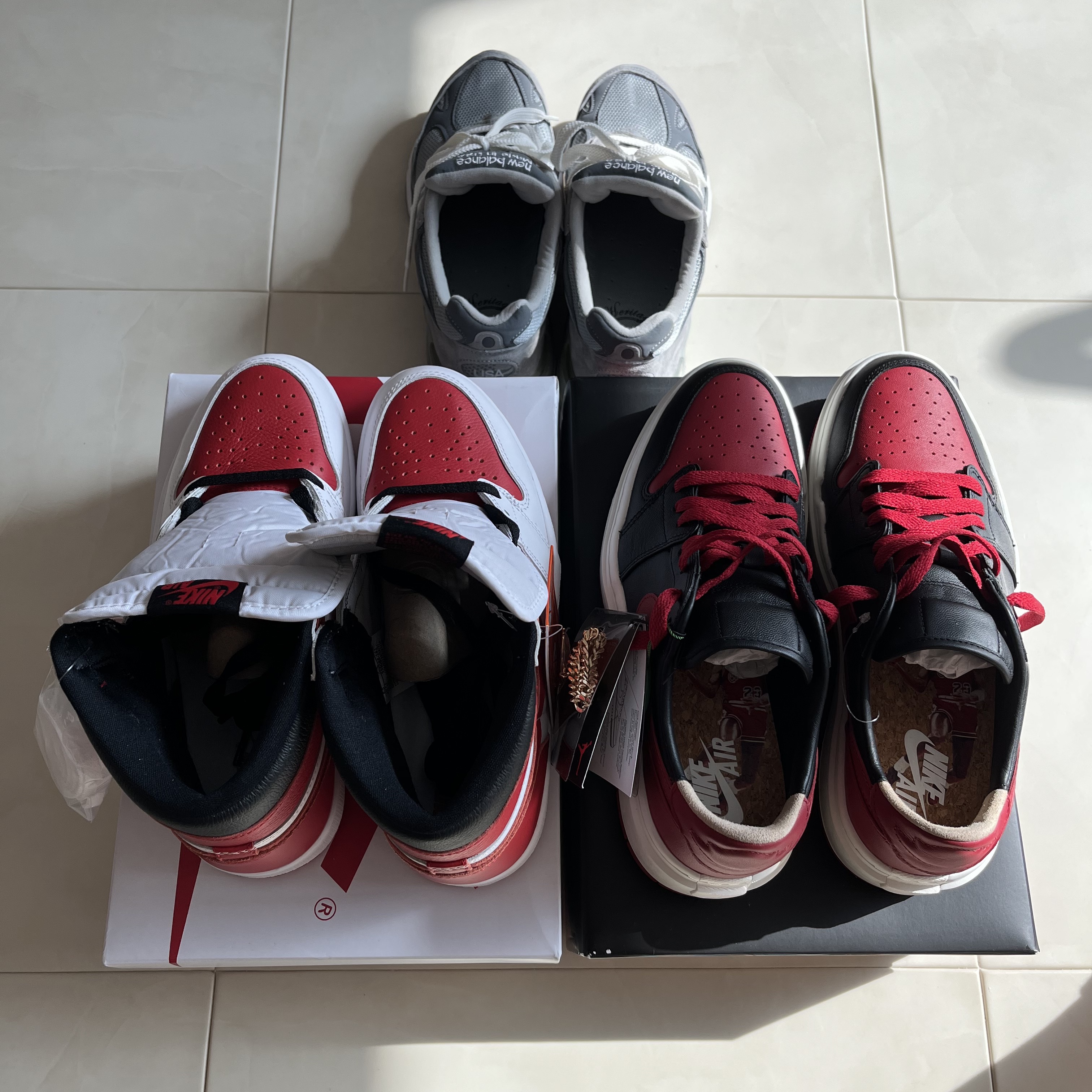 Jordan 1 Retro High OG Heritage, (W) Jordan 1 Elevate Low SE Bred 착용 스타일 - 2