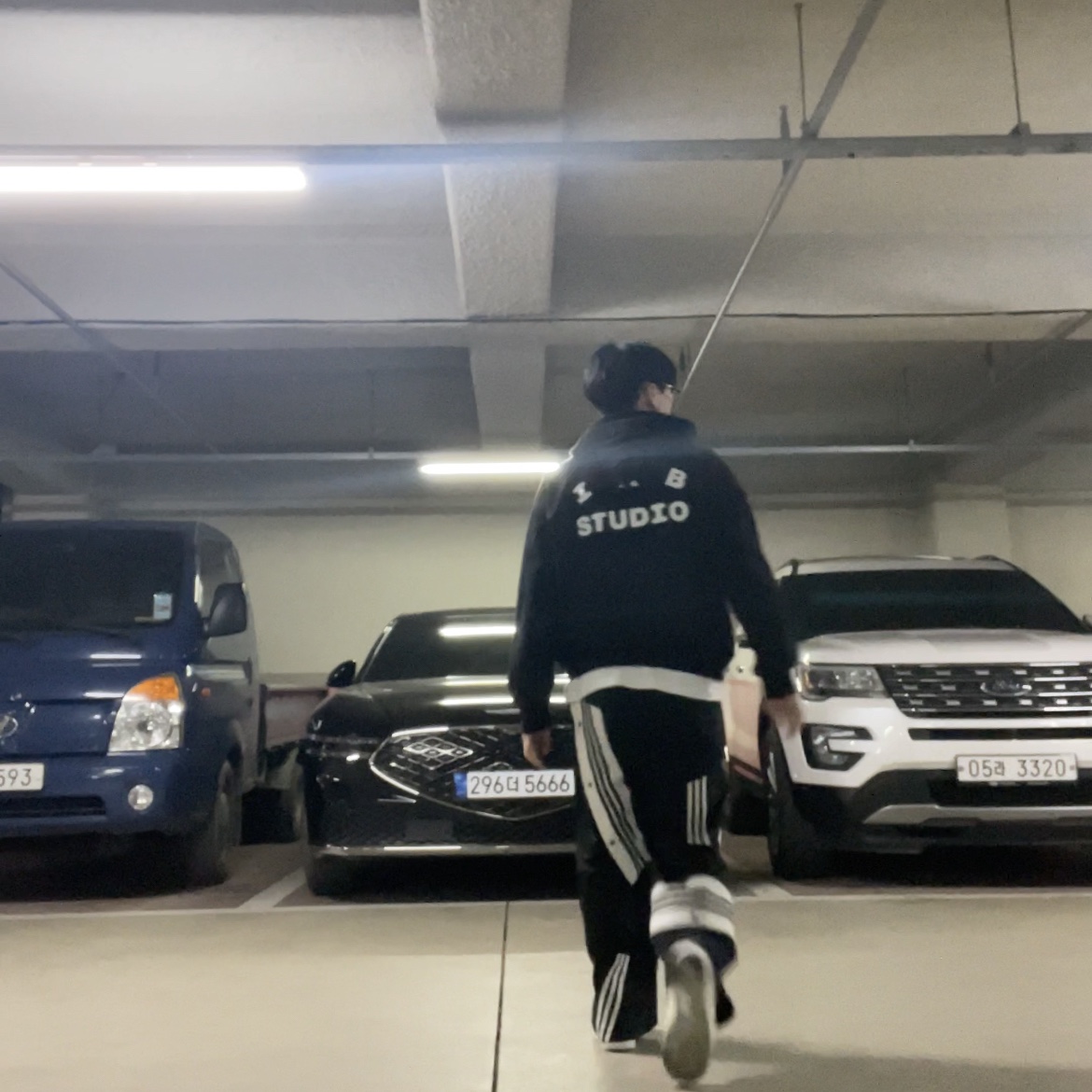 IAB Studio Hoodie Black White, Nike Air Force 1 '07 Low White 착용 스타일 - 1