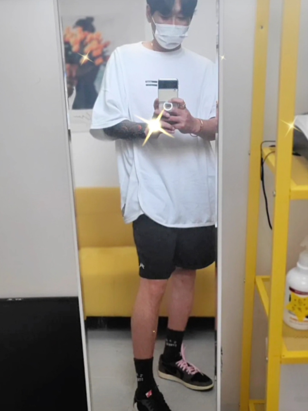 Stussy Stock Water Shorts Black, Jordan 1 x Travis Scott Retro Low OG SP Mocha 착용 스타일