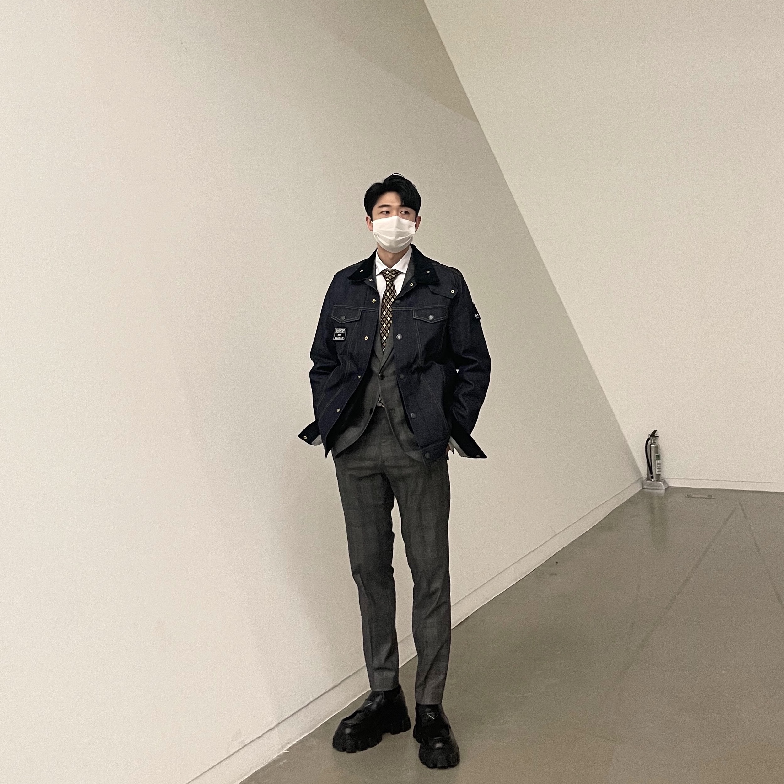 Prada Monolith Brushed Leather Loafers Black 착용 스타일