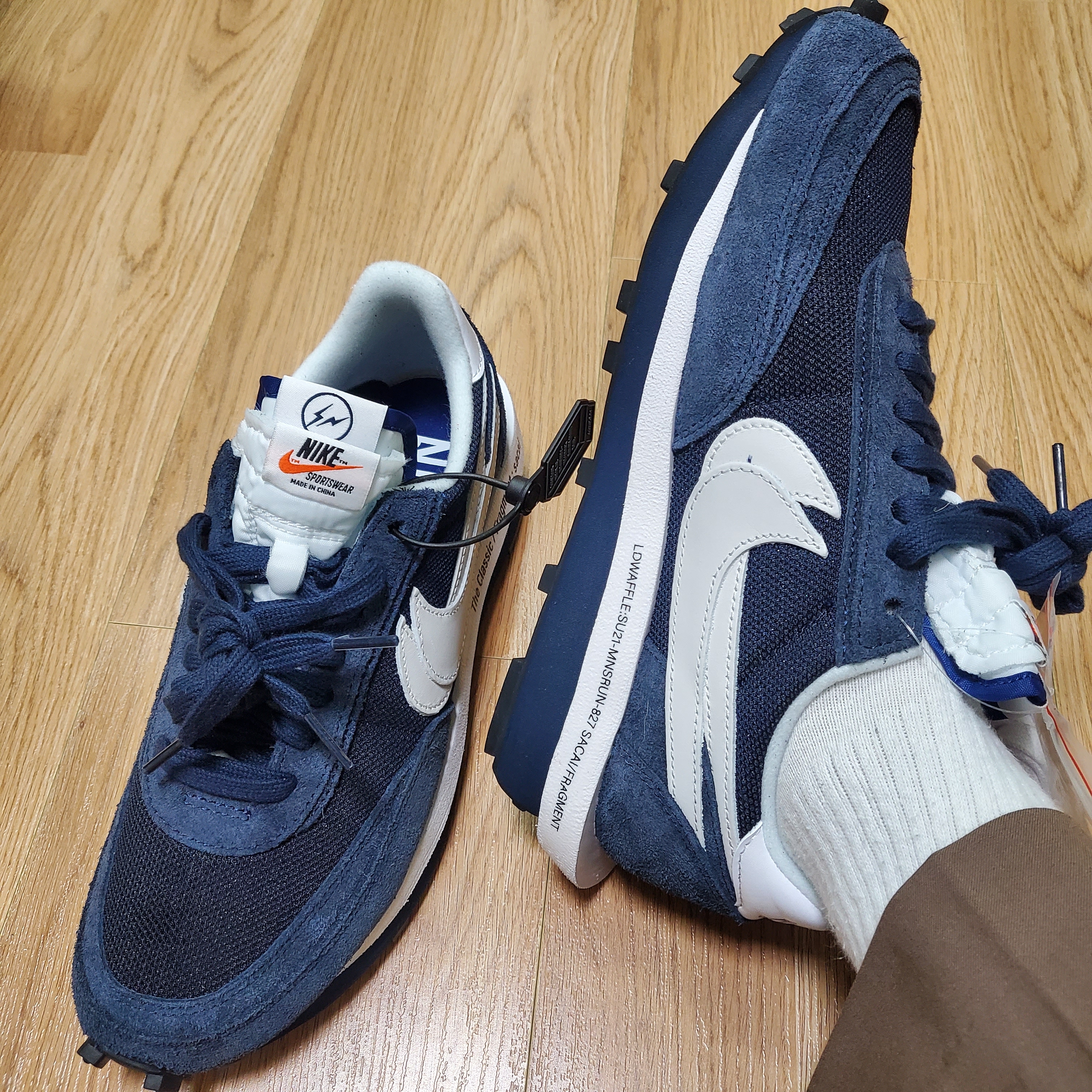 Nike x Sacai x Fragment LDWaffle Blackened Blue 착용 스타일