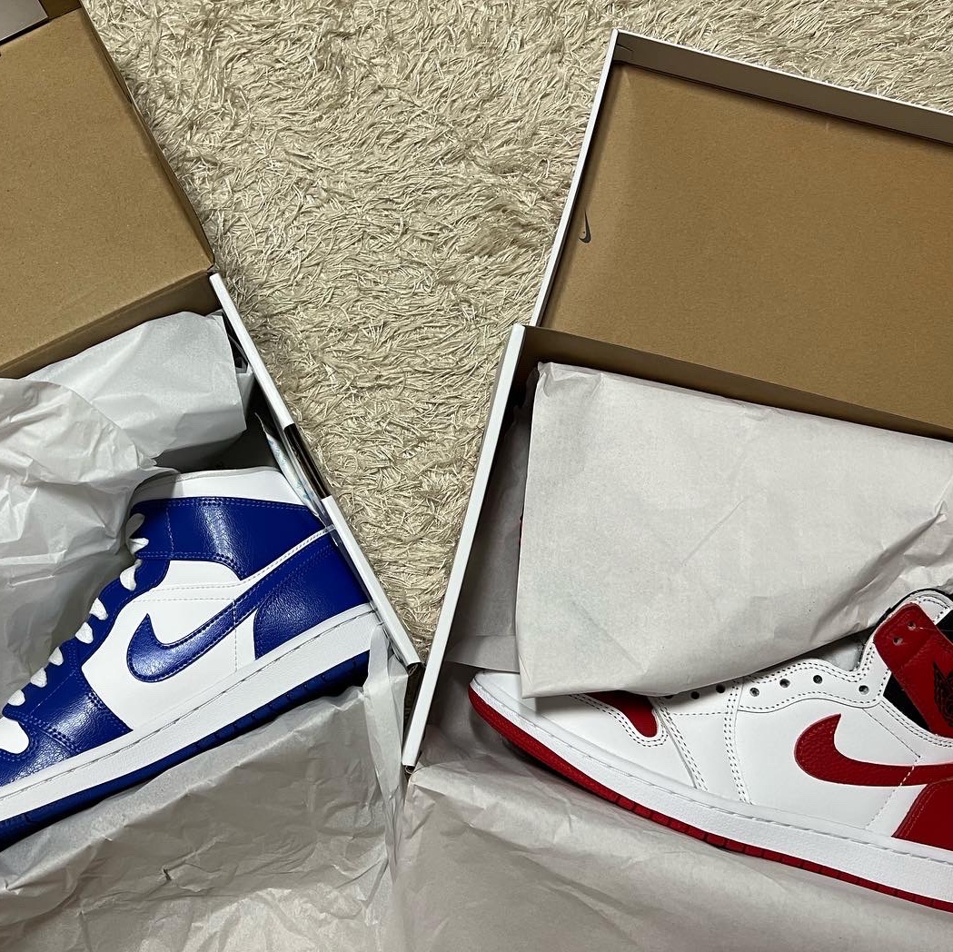 Jordan 1 Retro High OG Heritage, (W) Jordan 1 Mid White Hyper Royal 착용 스타일 - 2