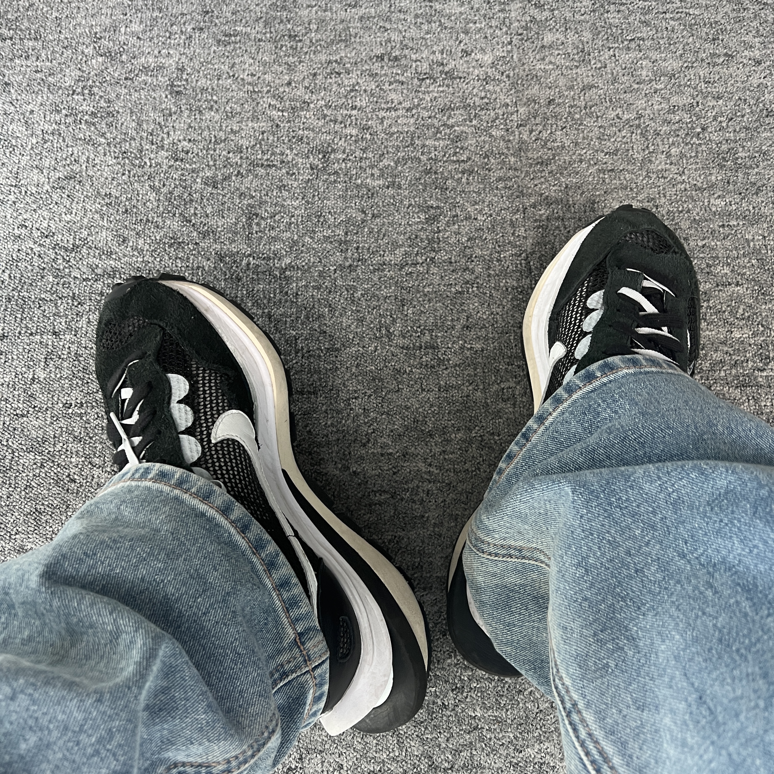Nike x Sacai VaporWaffle Black White 착용 스타일