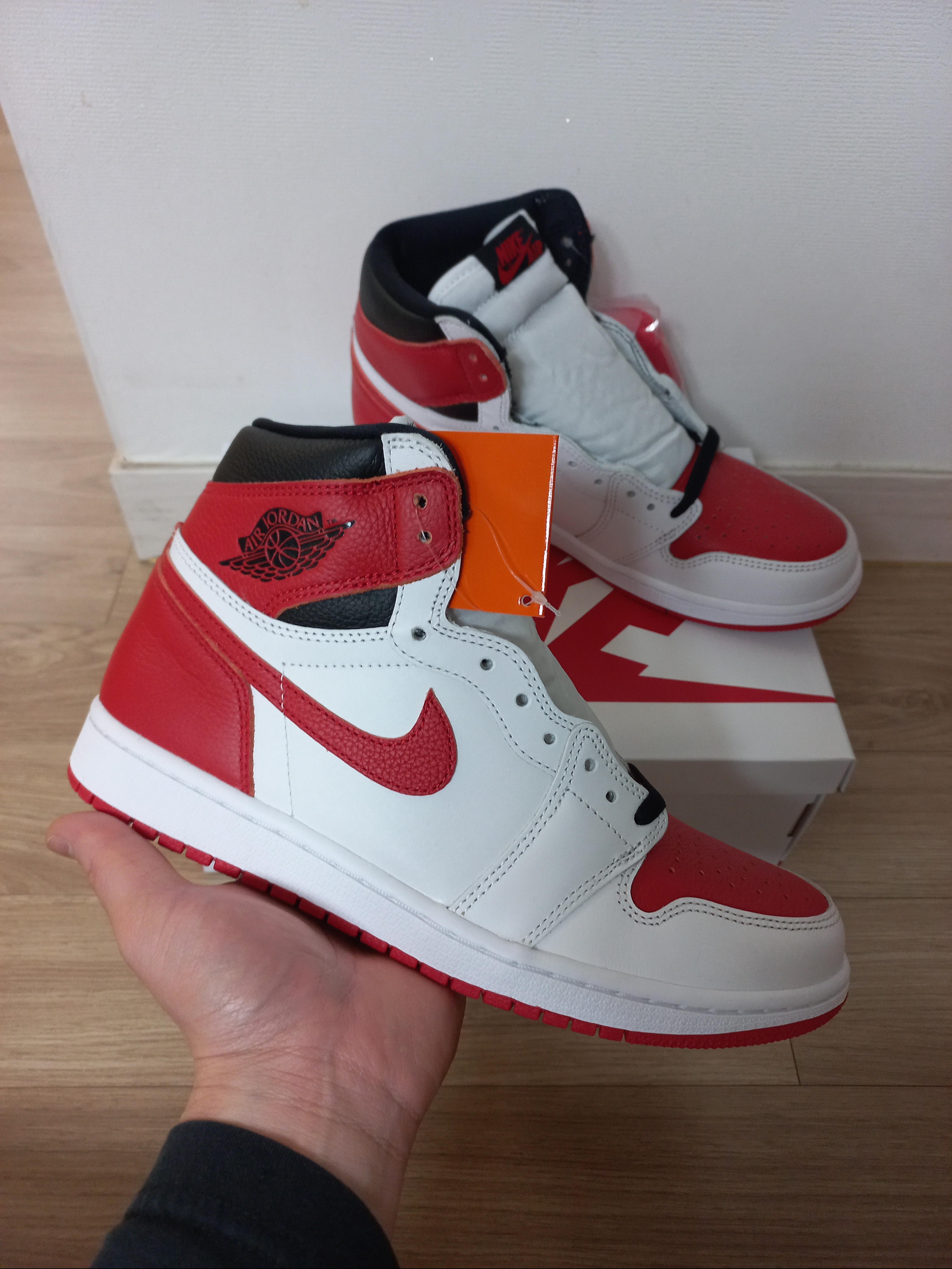 Jordan 1 Retro High OG Heritage 착용 스타일 - 1