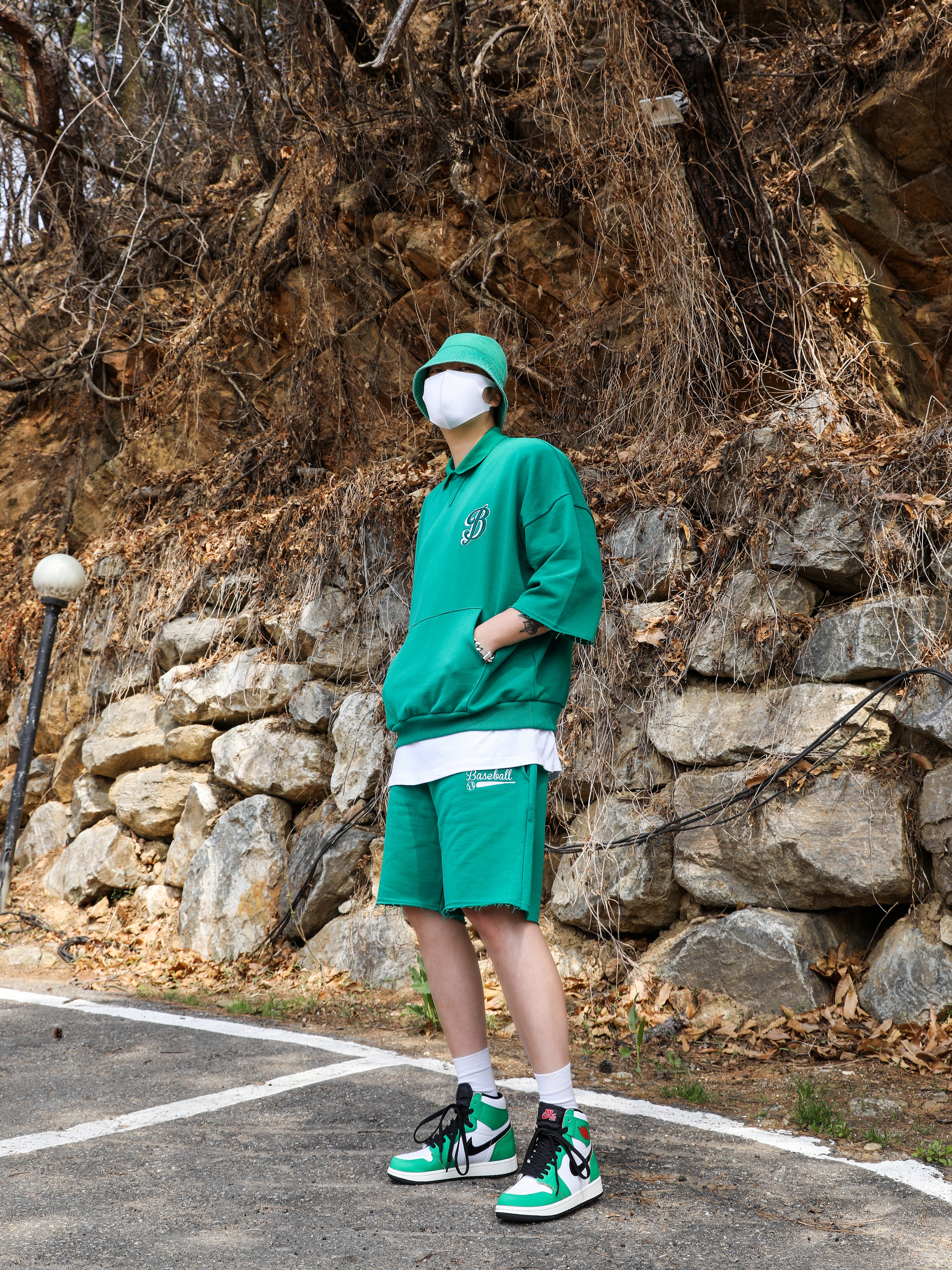 (W) Jordan 1 Retro High OG Lucky Green 착용 스타일 - 1