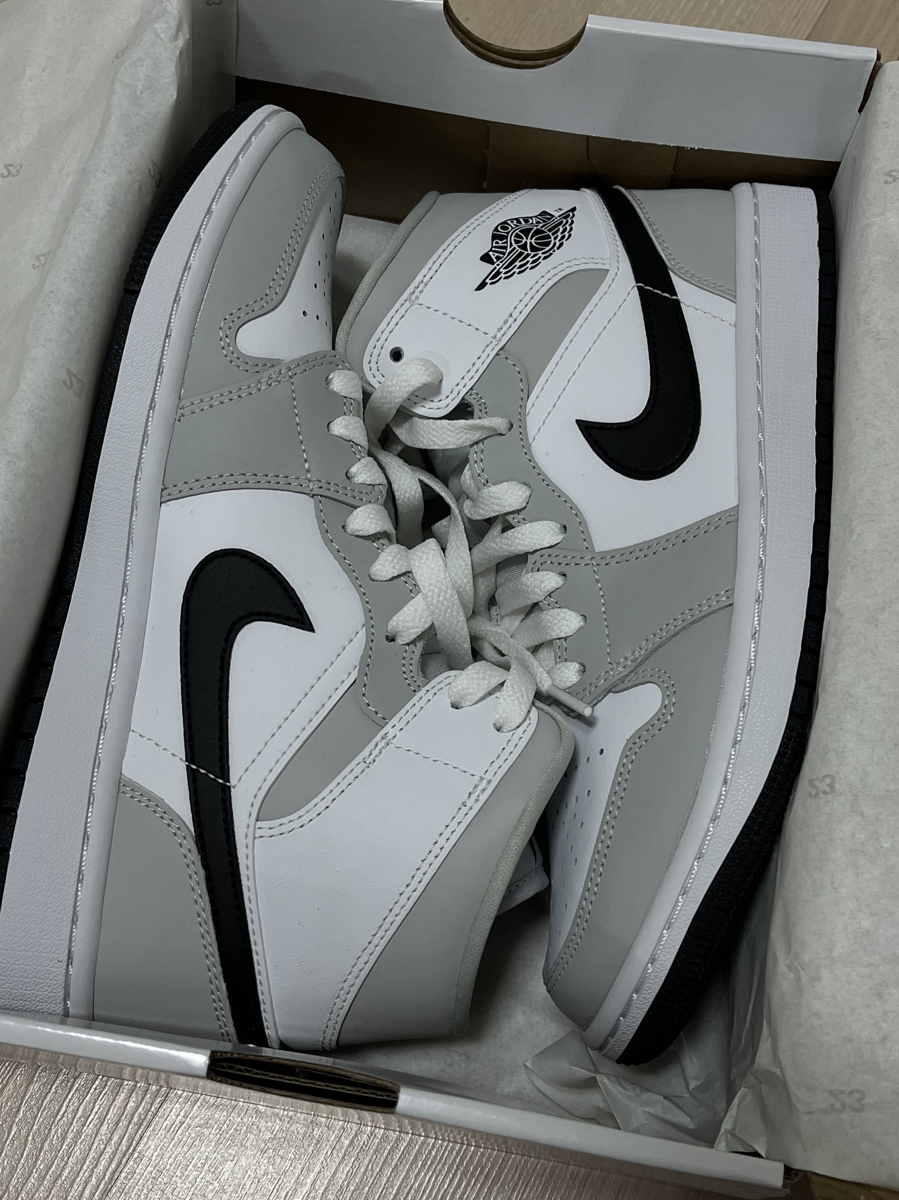 (W) Jordan 1 Mid Grey Fog 착용 스타일 - 3