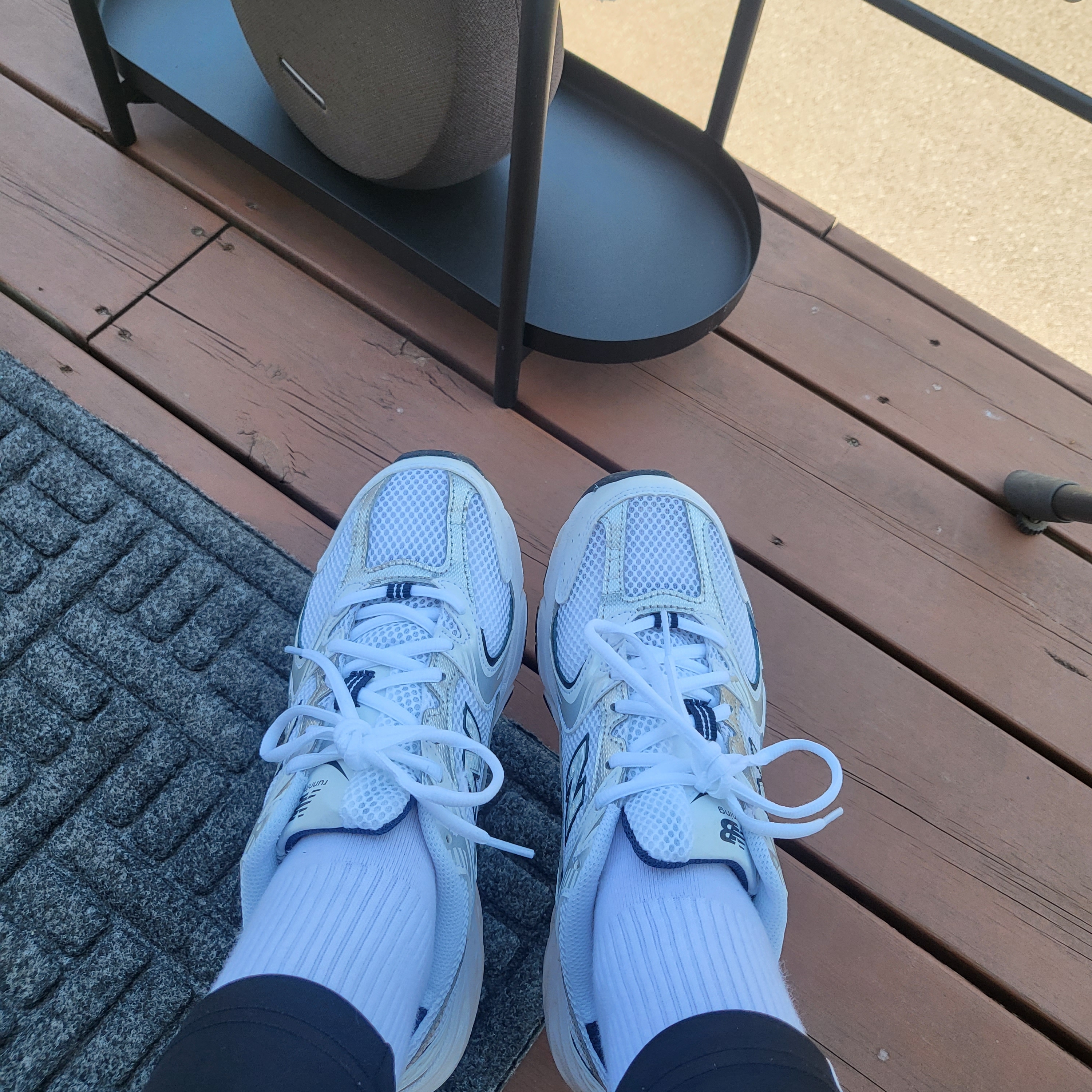 New Balance 530 White 착용 스타일 - 3