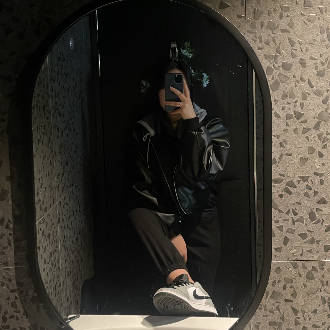 (GS) Jordan 1 Low Light Smoke Grey 착용 스타일 - 2