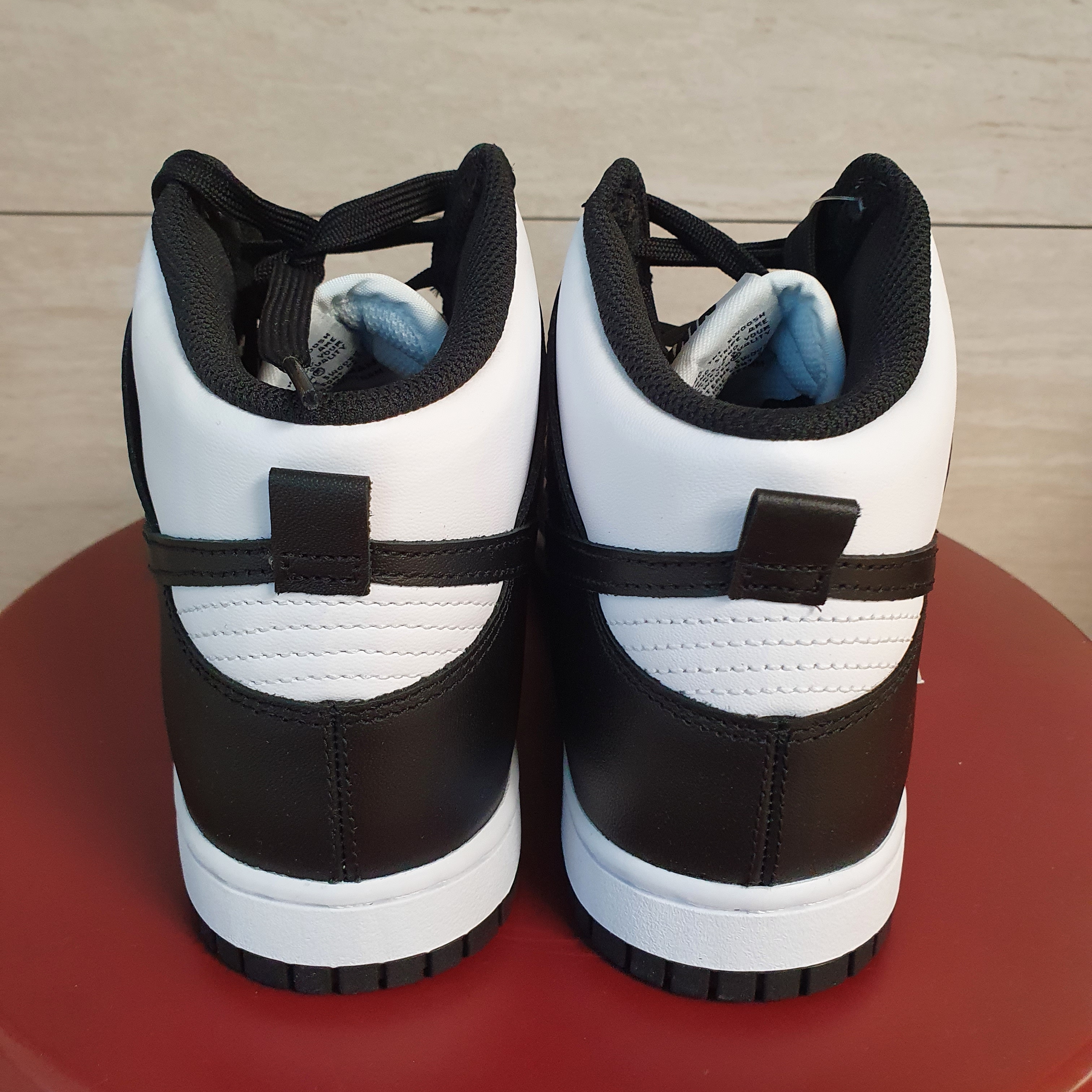 Nike Dunk High Retro Championship White 착용 스타일 - 2