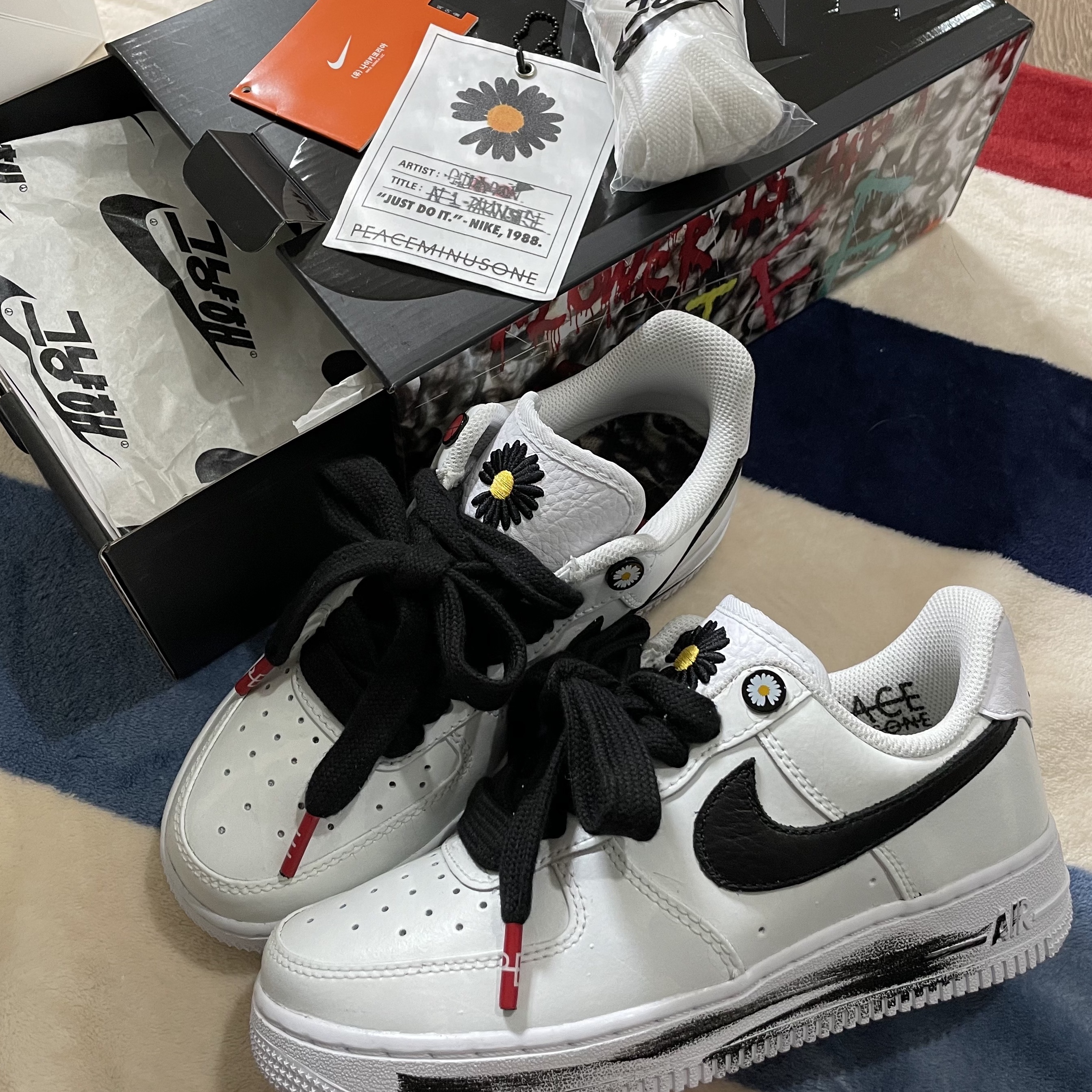 Nike x Peaceminusone Air Force 1 Low Para-Noise 2.0 착용 스타일 - 2