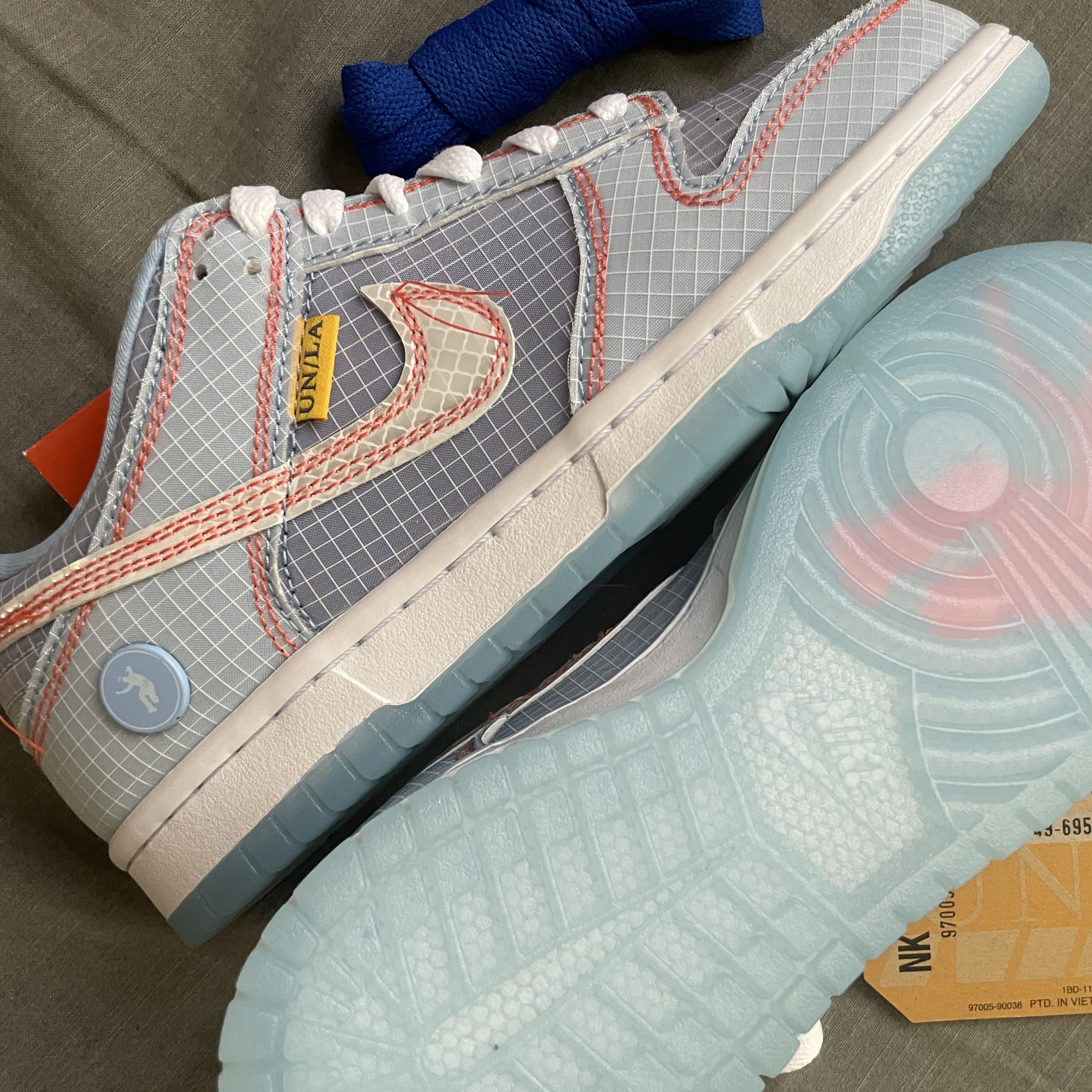 Nike x Union Dunk Low Passport Pack Argon 착용 스타일 - 2