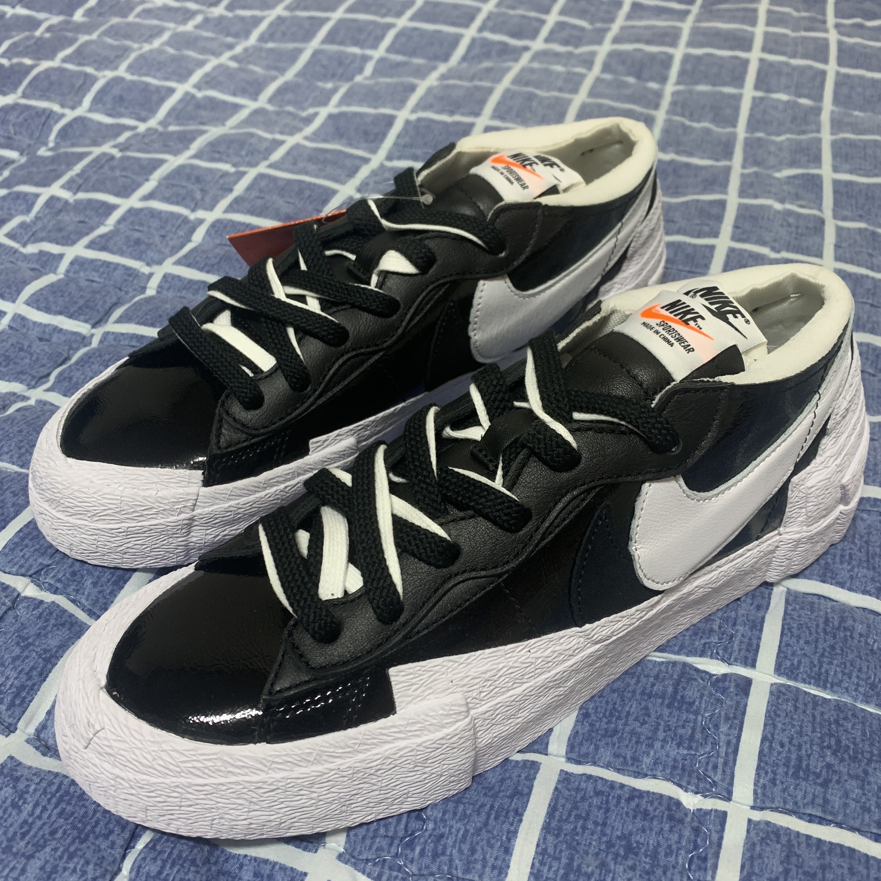 Nike x Sacai Blazer Low Black Patent Leather 착용 스타일