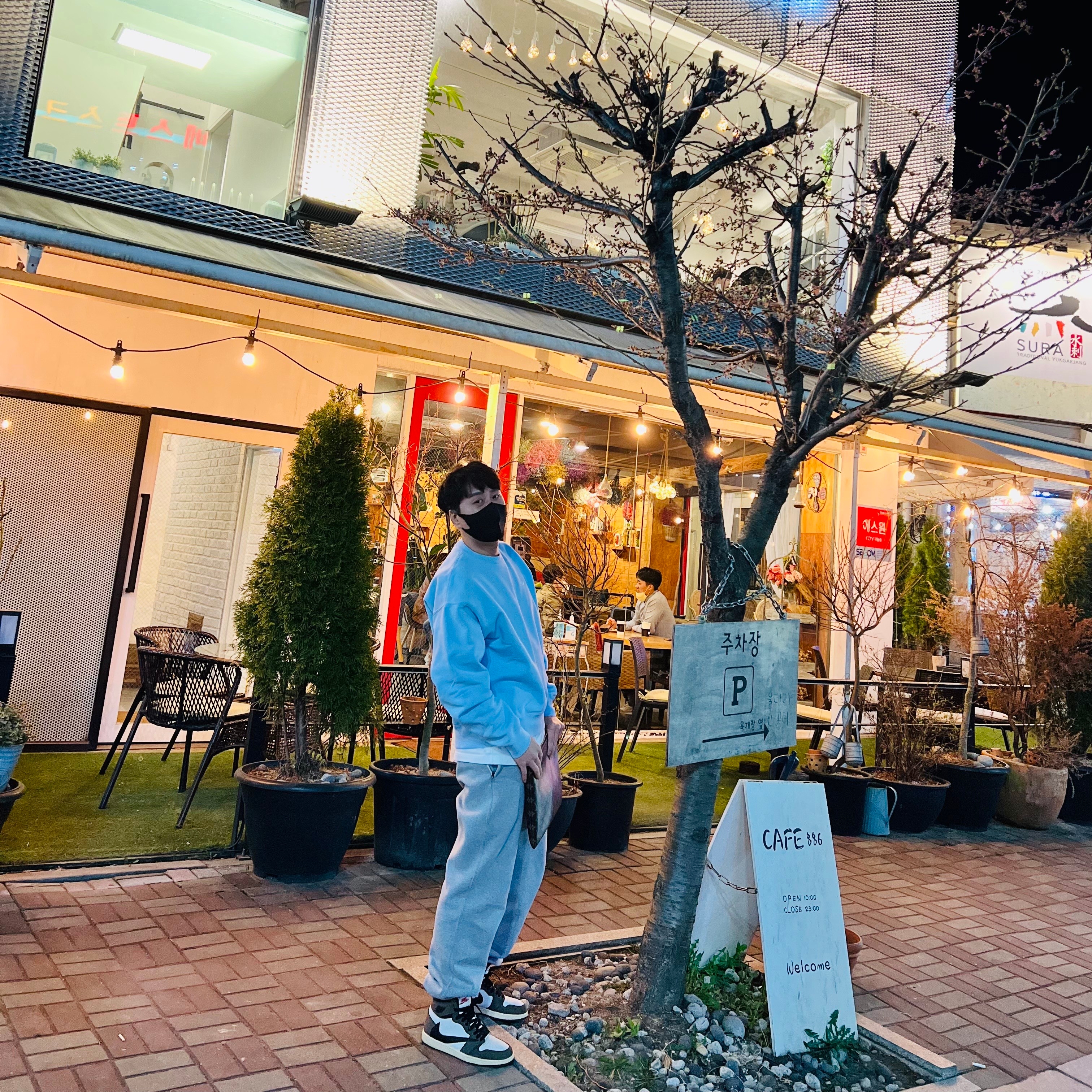 Nike NRG Solo Swoosh Crew Fleece Psychic Blue - US/EU, Nike NRG Solo Swoosh Fleece Pants Dark Grey Heather - Asia 착용 스타일