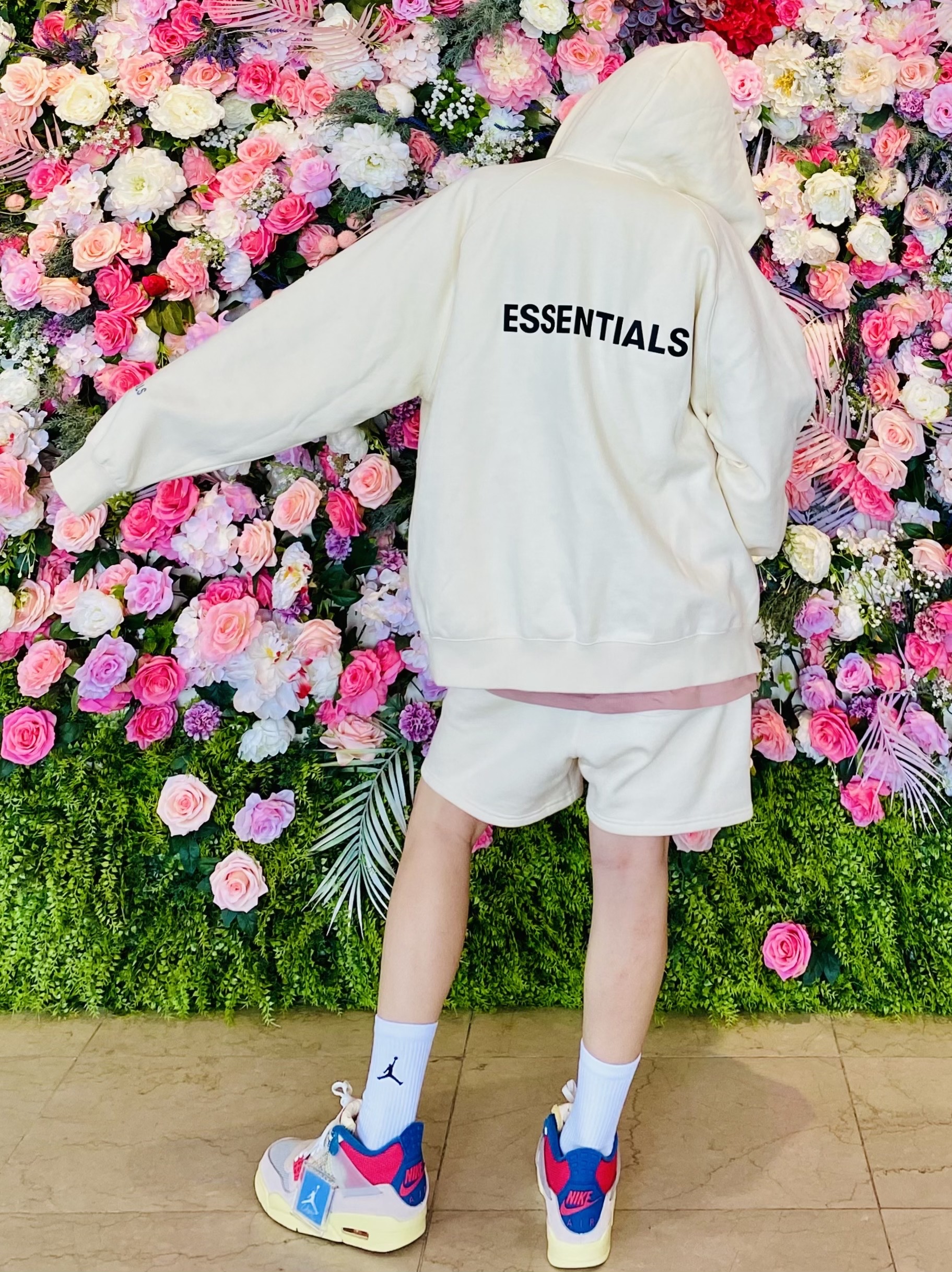 Jordan 4 x Union Retro Guava Ice, Essentials Pull-Over Hoodie Cream - 21SS 착용 스타일