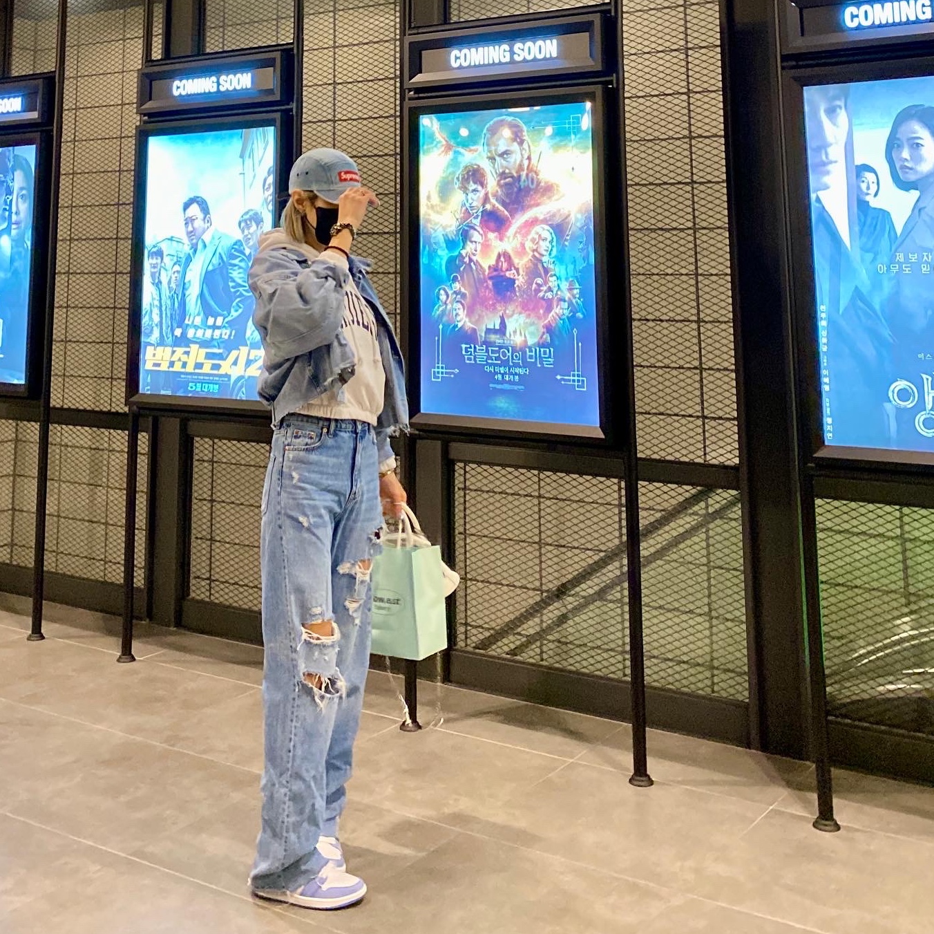 Jordan 1 Retro High OG University Blue, Supreme Washed Chino Twill Camp Cap Denim - 21FW 착용 스타일