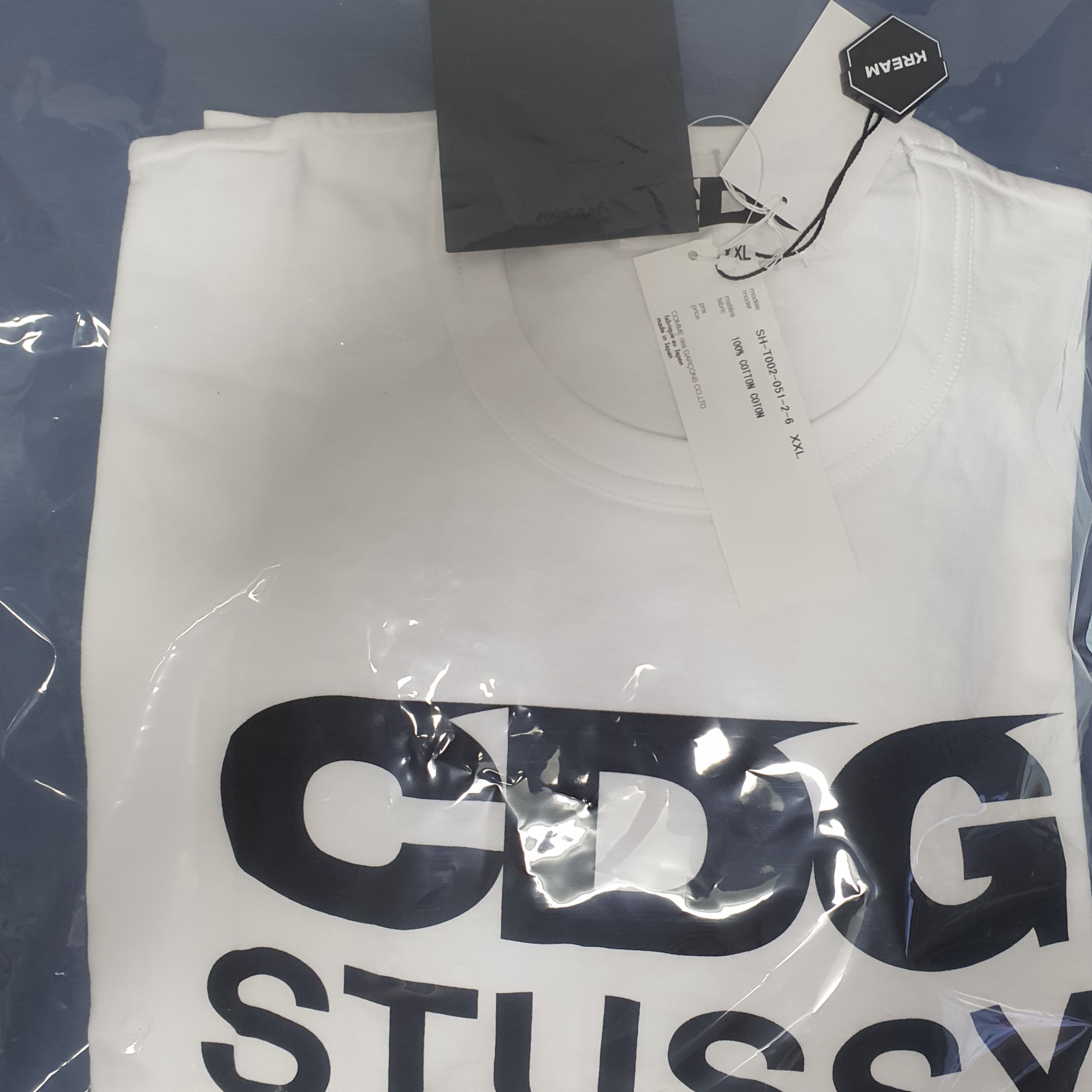 CDG x Stussy T-Shirt White 착용 스타일