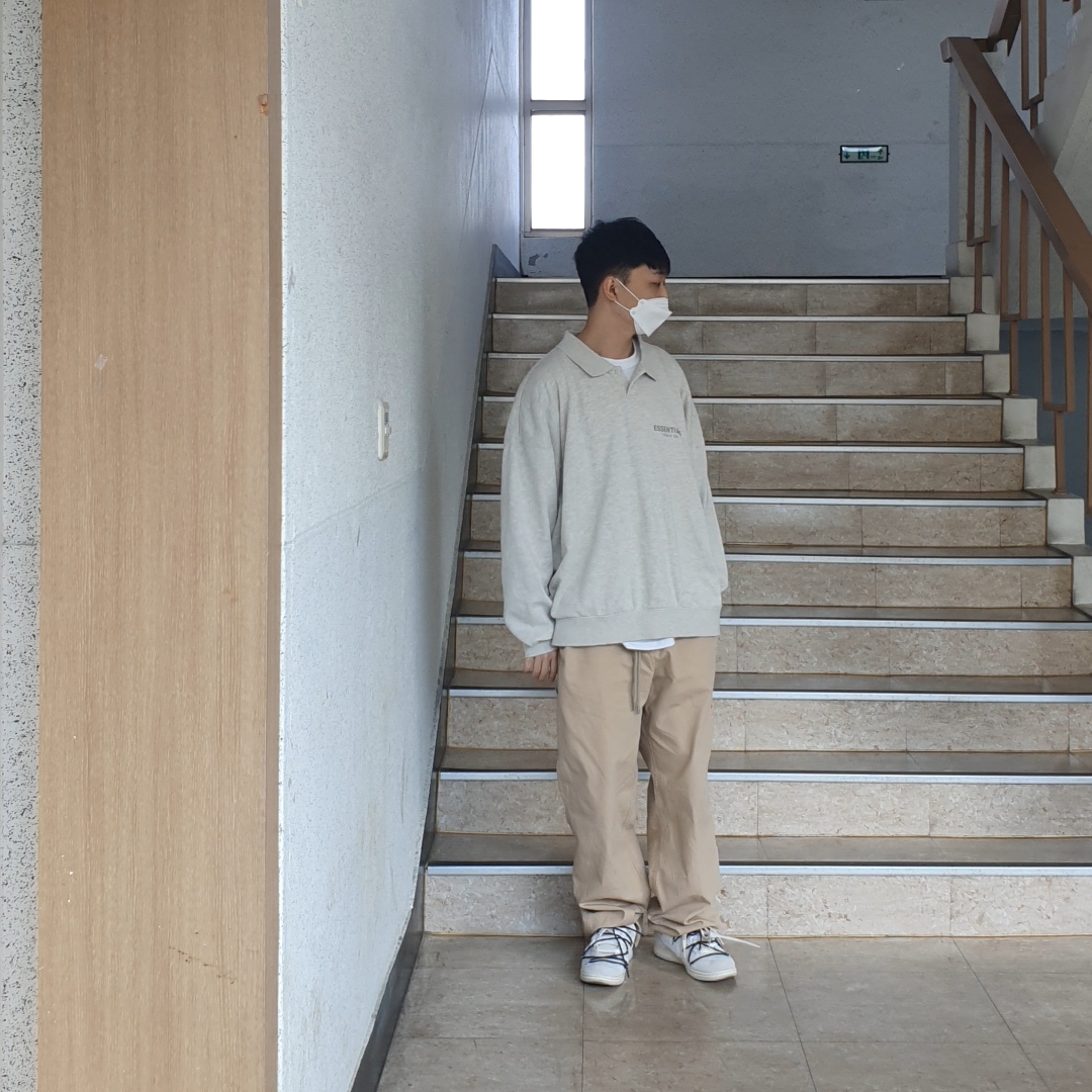 Essentials Long Sleeve French Terry Polo Oatmeal - 21SS, Jordan x Travis Scott Canvas Pants - Asia 착용 스타일