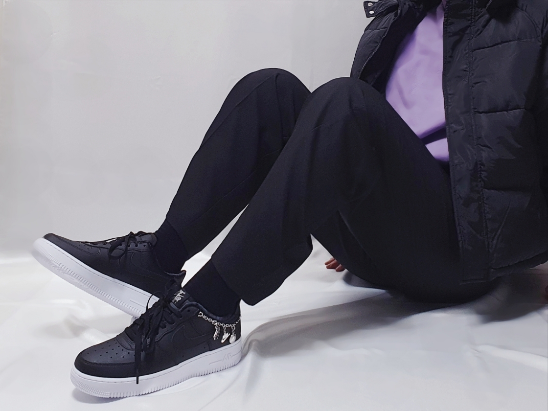 (W) Nike Air Force 1 '07 LX Black Pendant 착용 스타일