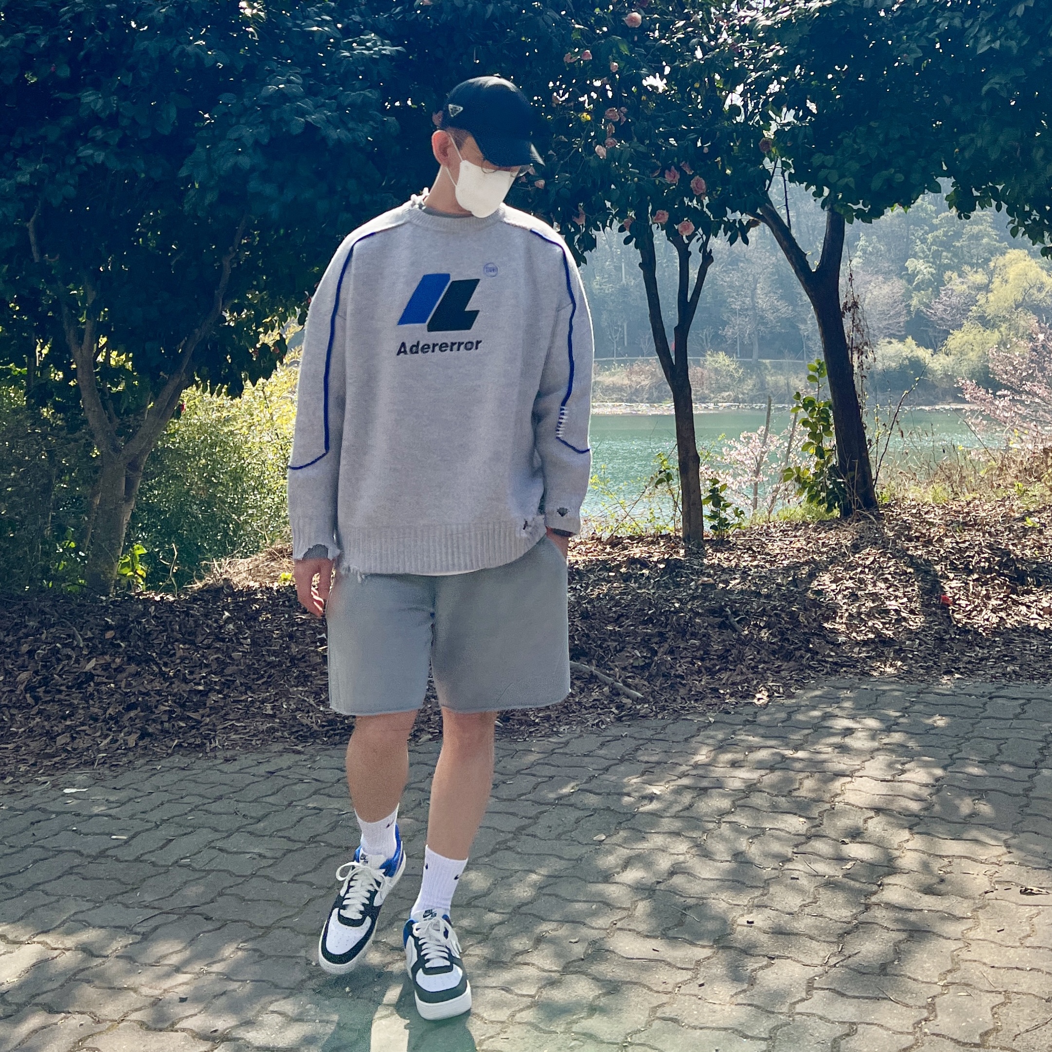 Zara x Ader Error Oversize Sweater Grey, Prada Re-Nylon Baseball Cap Black 착용 스타일