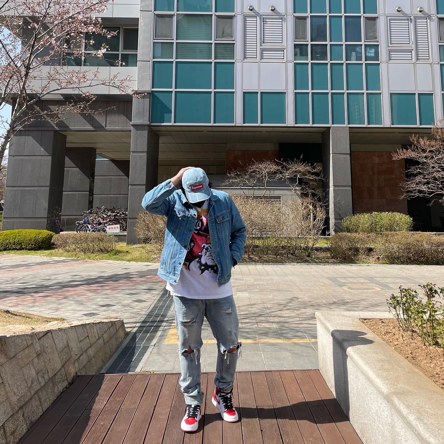 Jordan 1 Retro High OG Heritage, Supreme Logo Stripe Jacquard Denim Camp Cap Blue - 20FW 착용 스타일 - 2