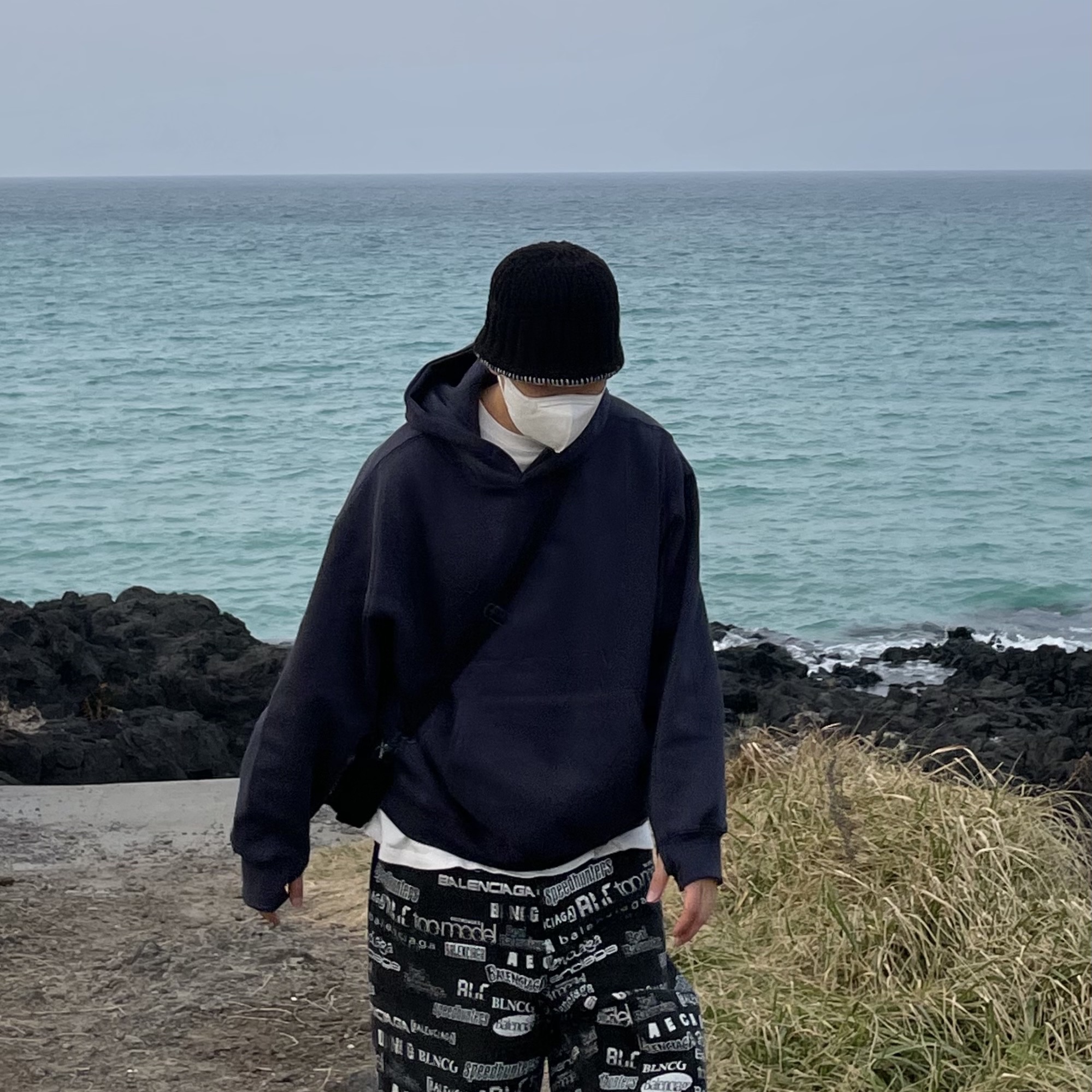 Axel Arigato Marathon Runner White Silver 착용 스타일 - 3