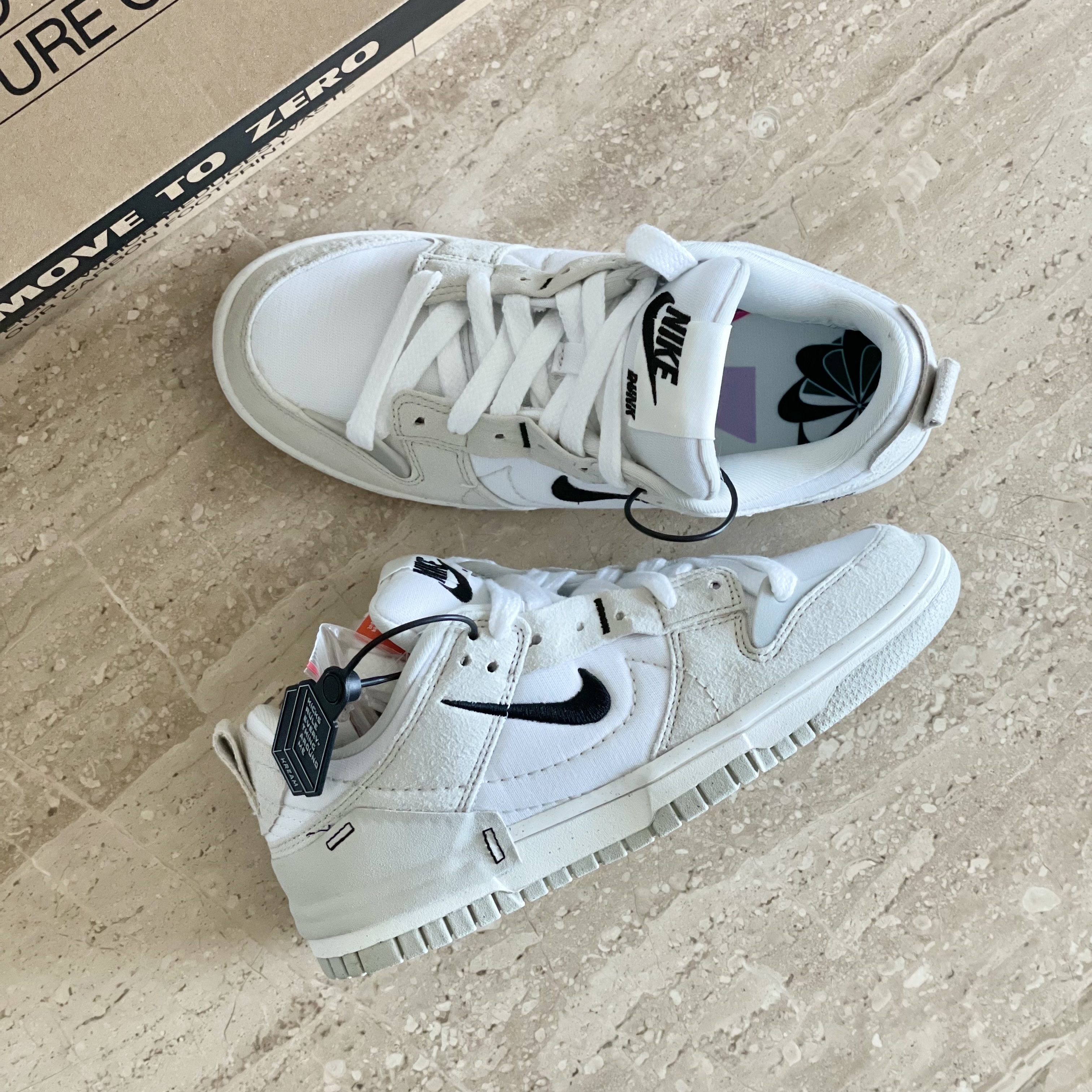 (W) Nike Dunk Low Disrupt 2 White Light Bone 착용 스타일