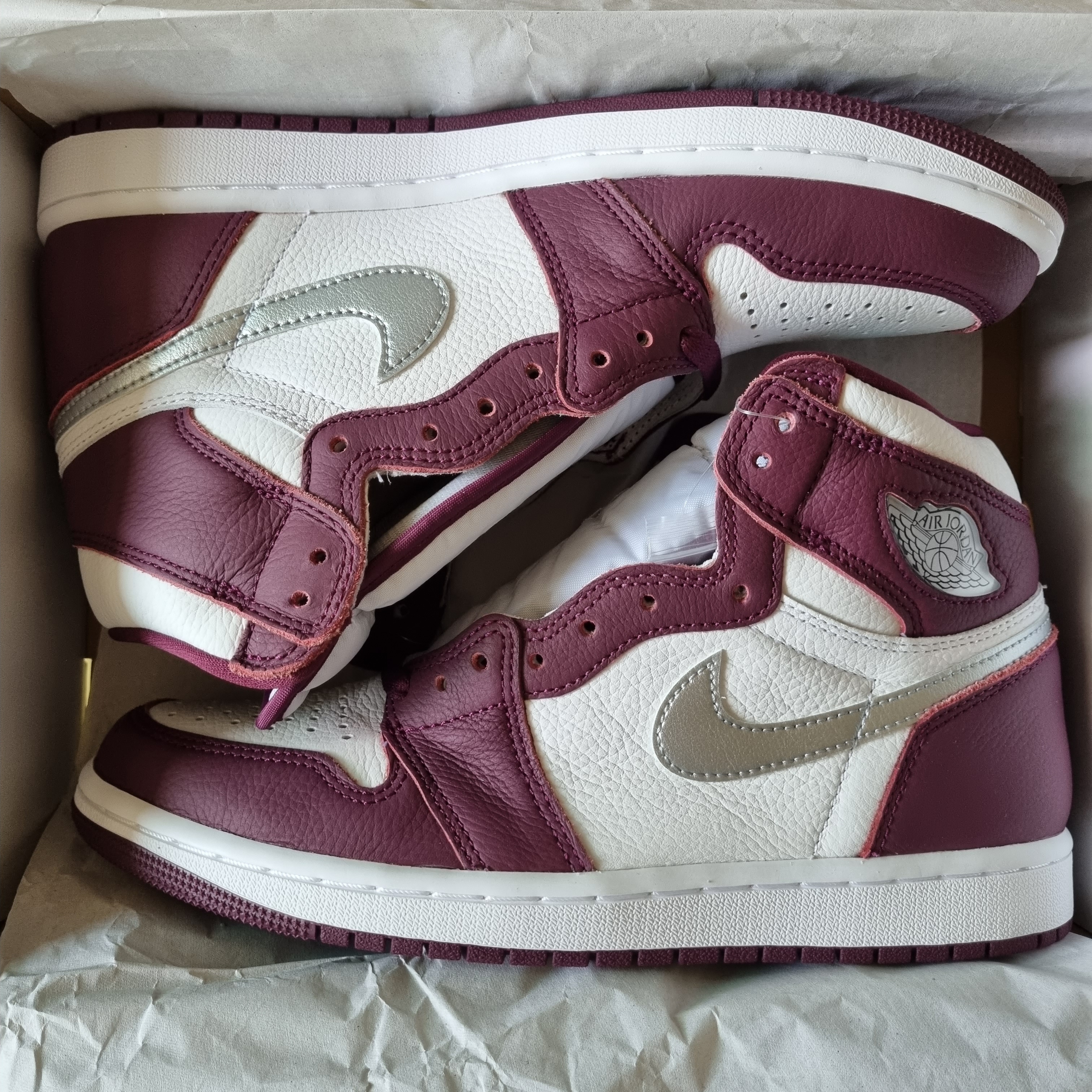 Jordan 1 Retro High OG Bordeaux 착용 스타일