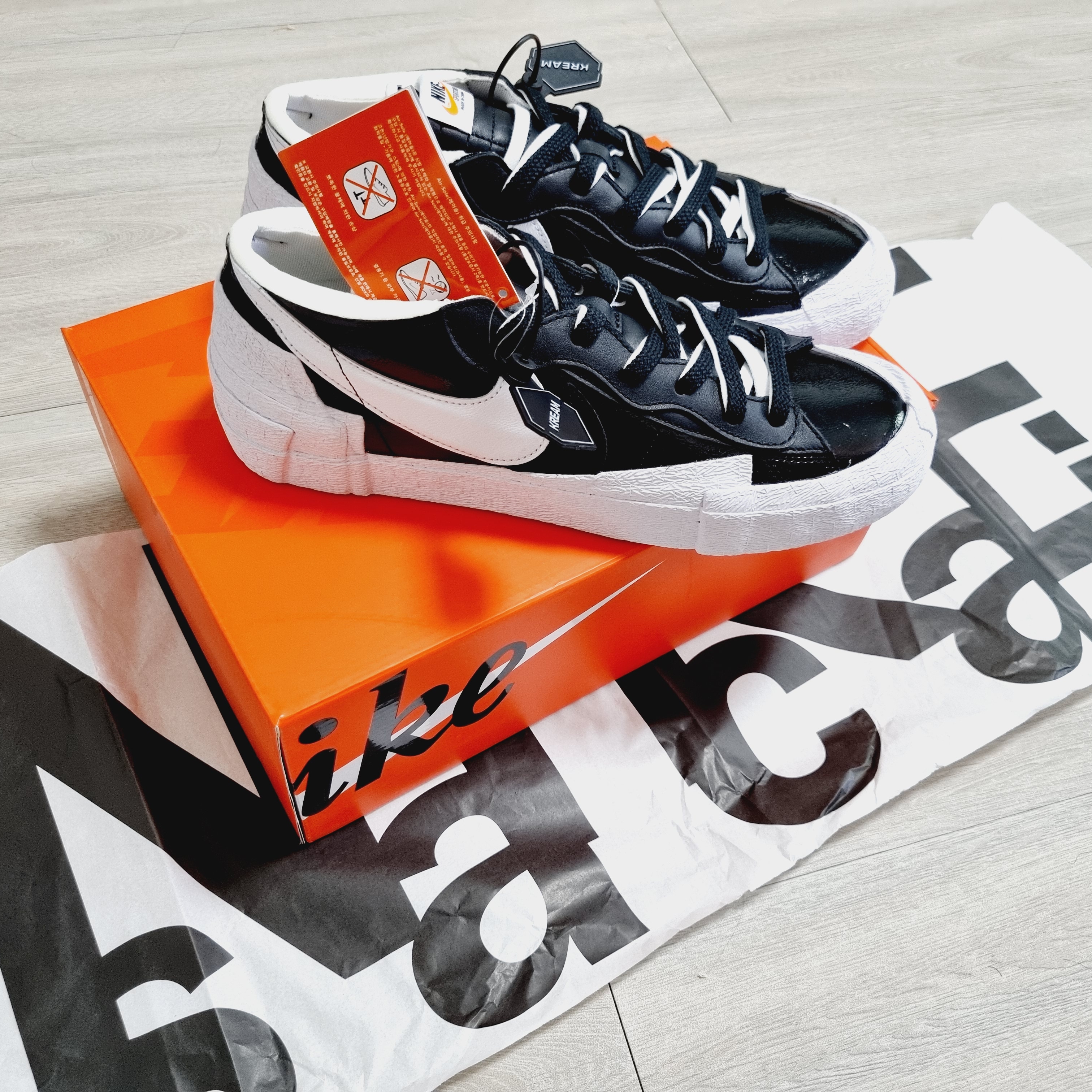 Nike x Sacai Blazer Low Black Patent Leather 착용 스타일