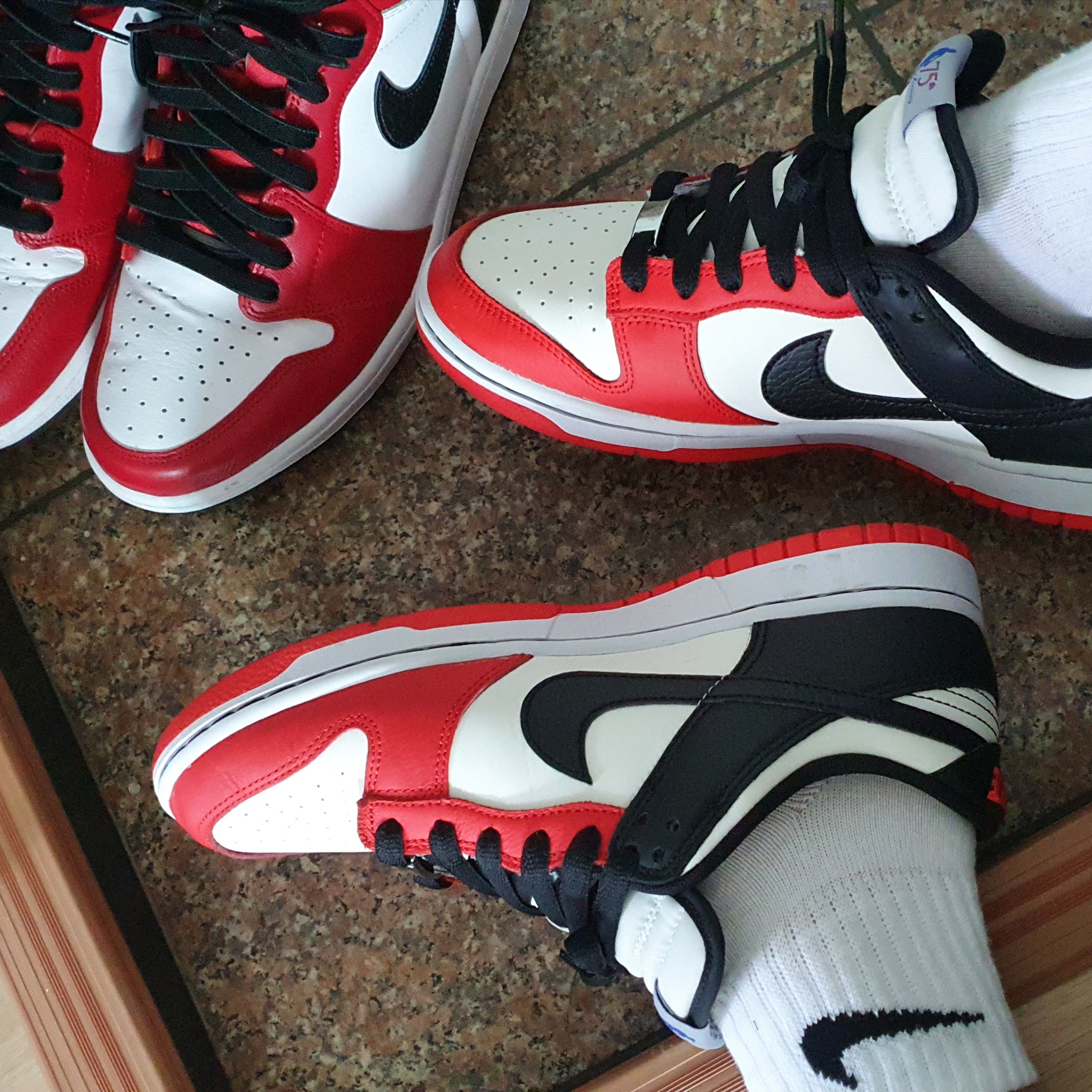 Nike x NBA Dunk Low Retro EMB Black and Chile Red, (W) Jordan 1 Retro High Satin Red 착용 스타일