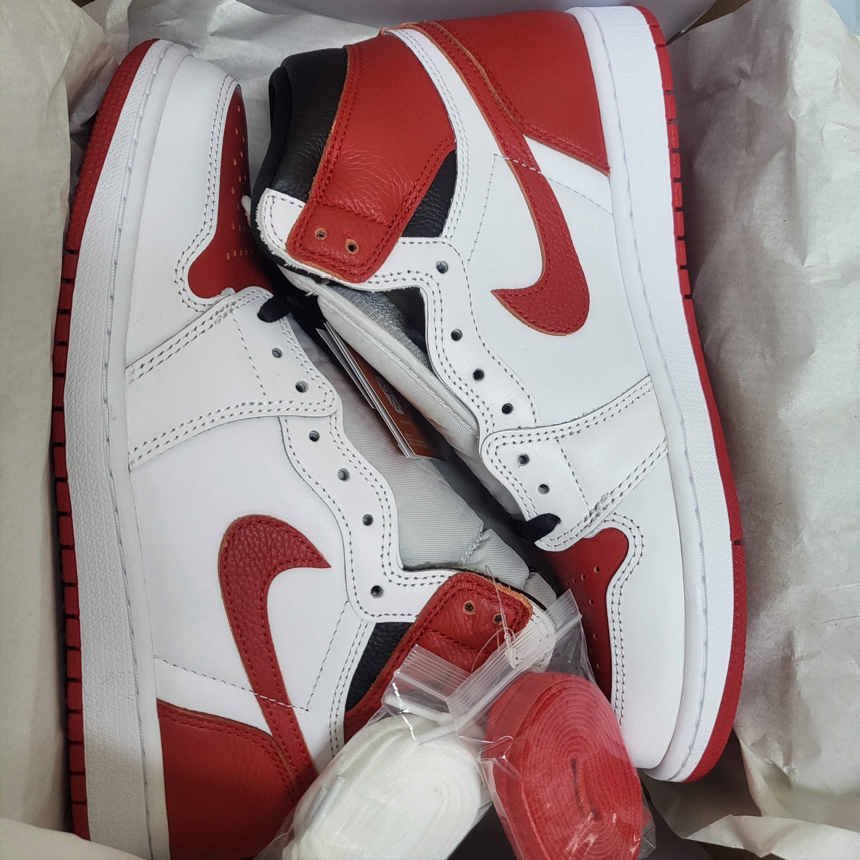 Jordan 1 Retro High OG Heritage 착용 스타일 - 1