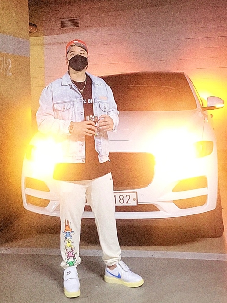 Nike x Peaceminusone Kwondo1 White, Essentials x New Era Sized Cap Orange 착용 스타일 - 1