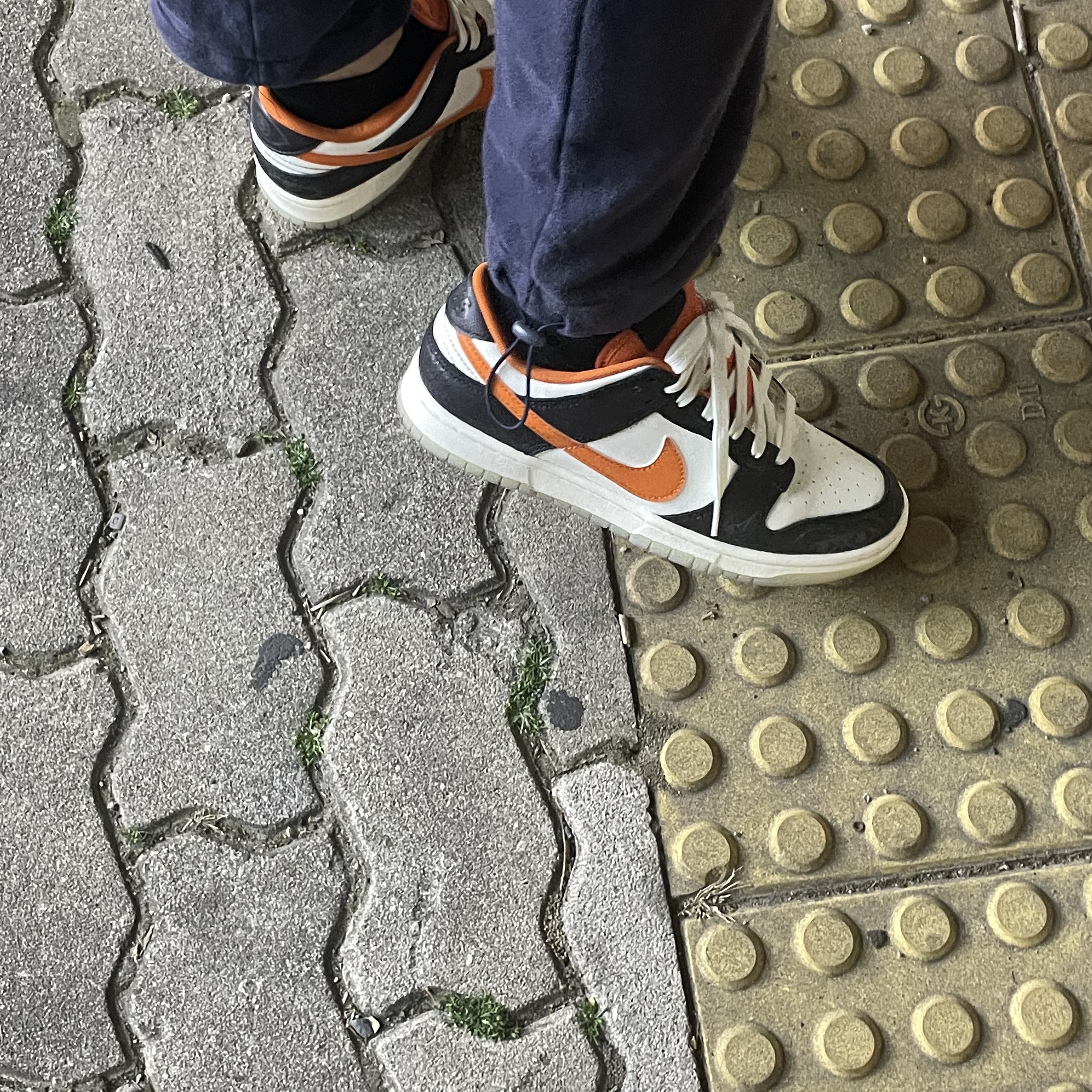 Nike Dunk Low Retro PRM Halloween 착용 스타일 - 2