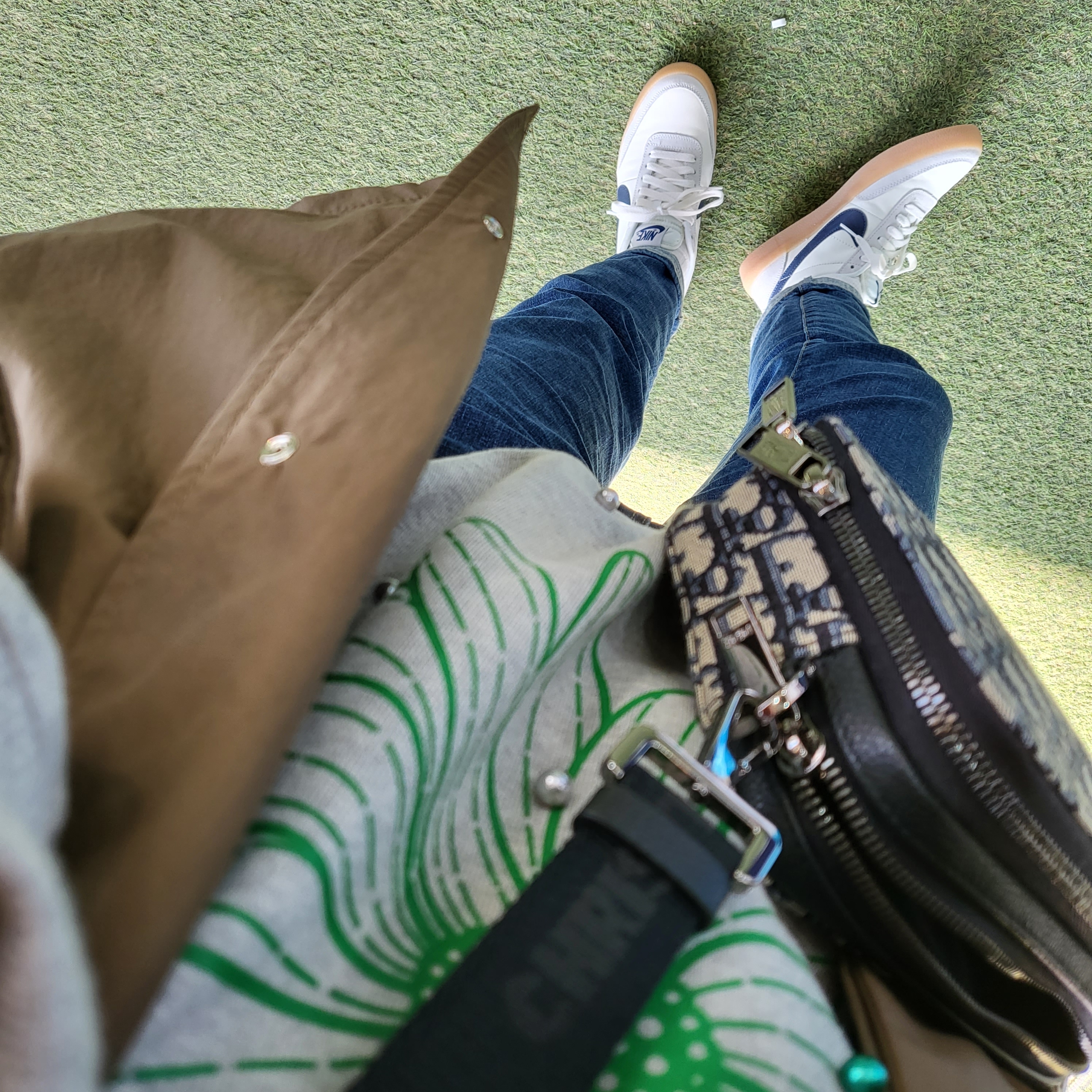 Nike x J.Crew Killshot 2 Sail Midnight Navy, Dior Shoulder Strap Pouch Beige & Black Dior Oblique Jacquard 착용 스타일