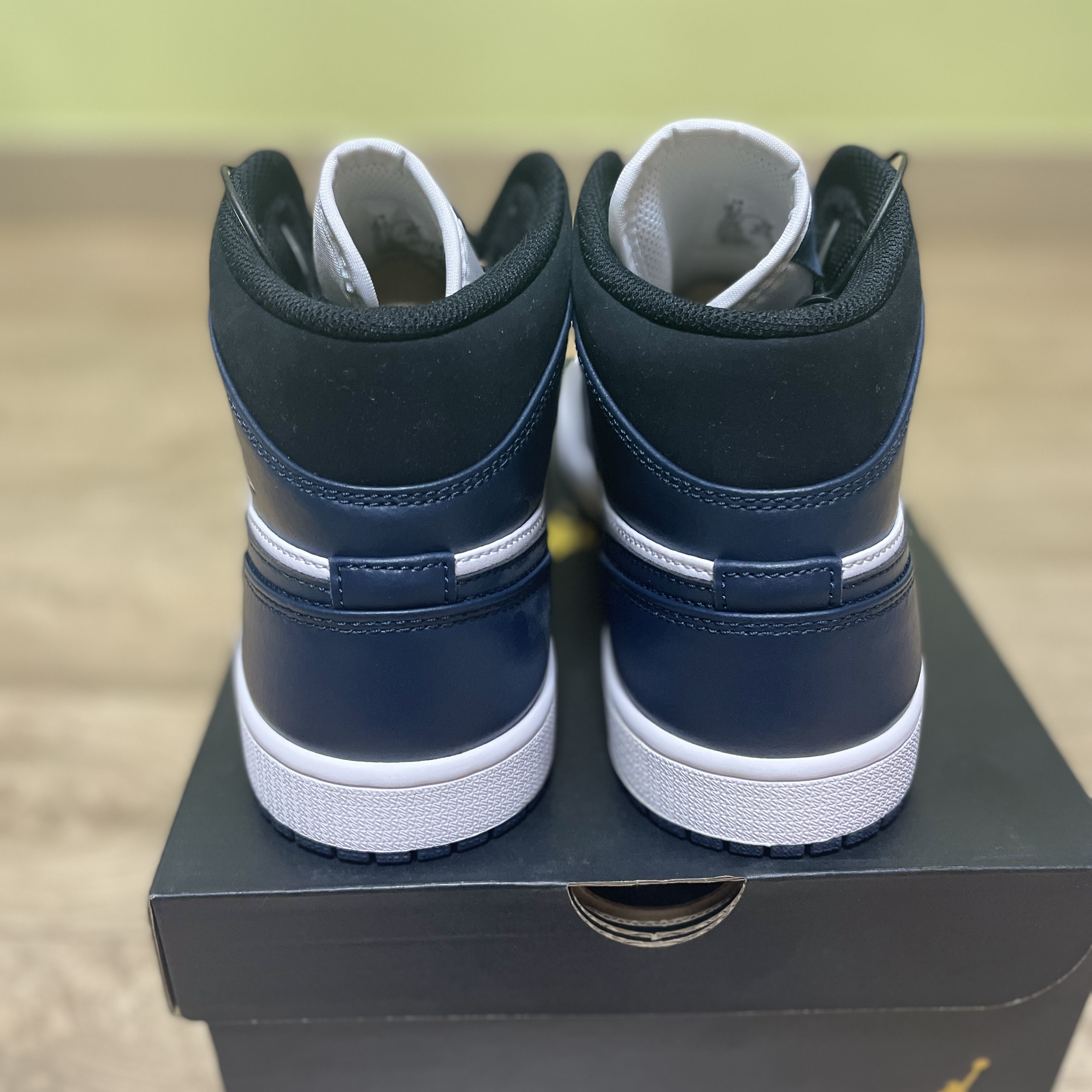Jordan 1 Mid Dark Teal 착용 스타일 - 4