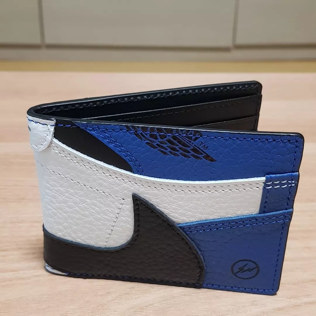 Jordan 1 x Travis Scott x Fragment Retro High OG SP Military Blue 착용 스타일 - 3