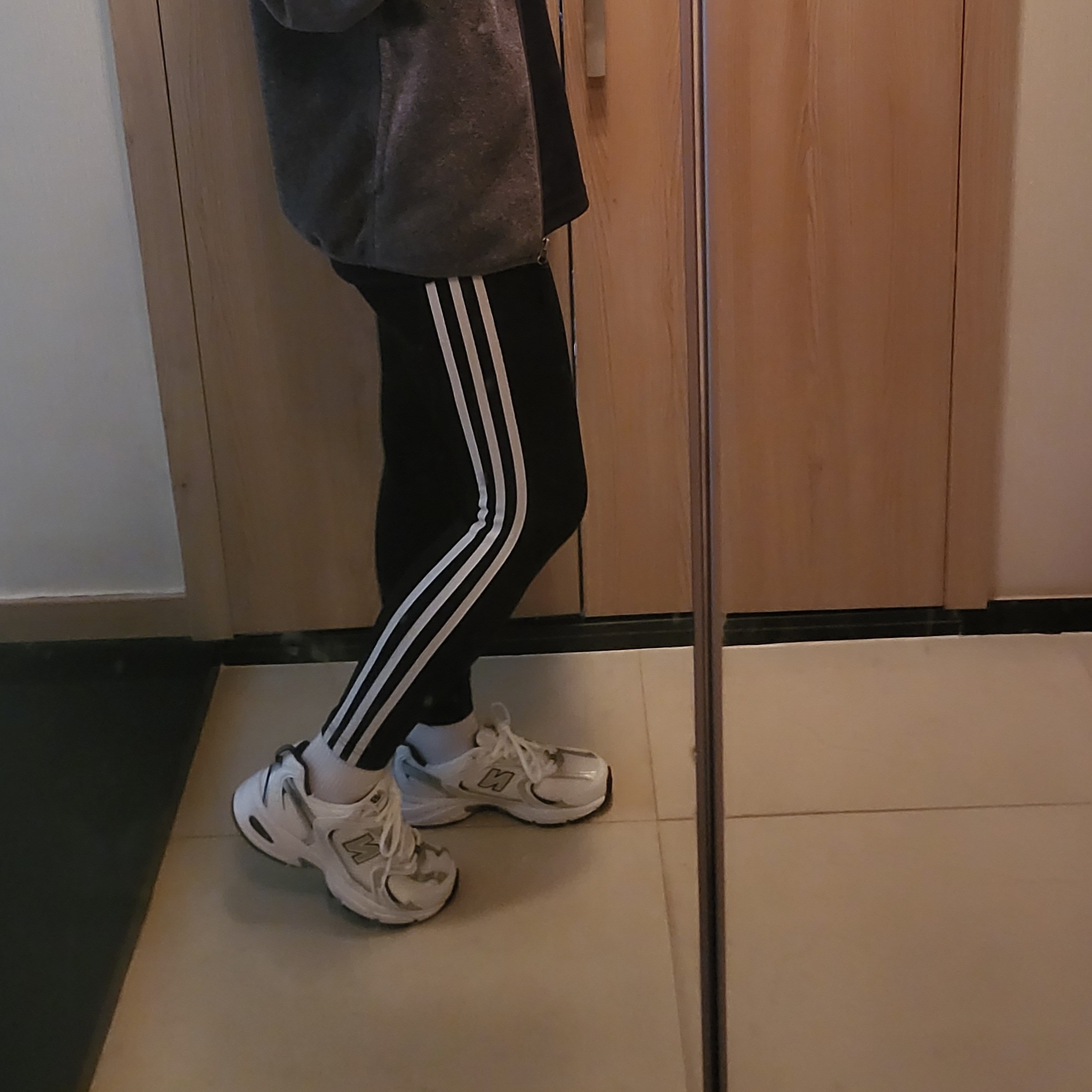 New Balance 530 White 착용 스타일 - 2