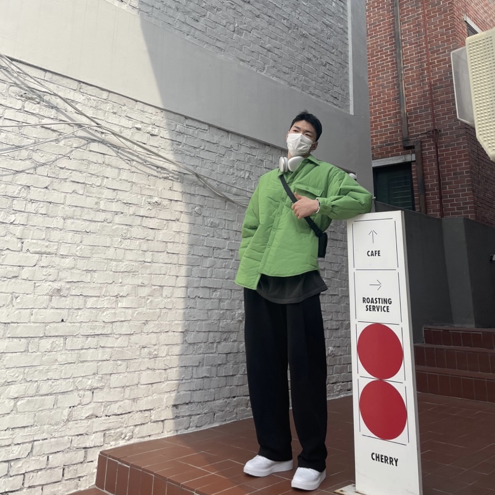 Nike x Peaceminusone Kwondo1 White, Apple AirPods Max Lightning Silver (Korean Ver.) 착용 스타일