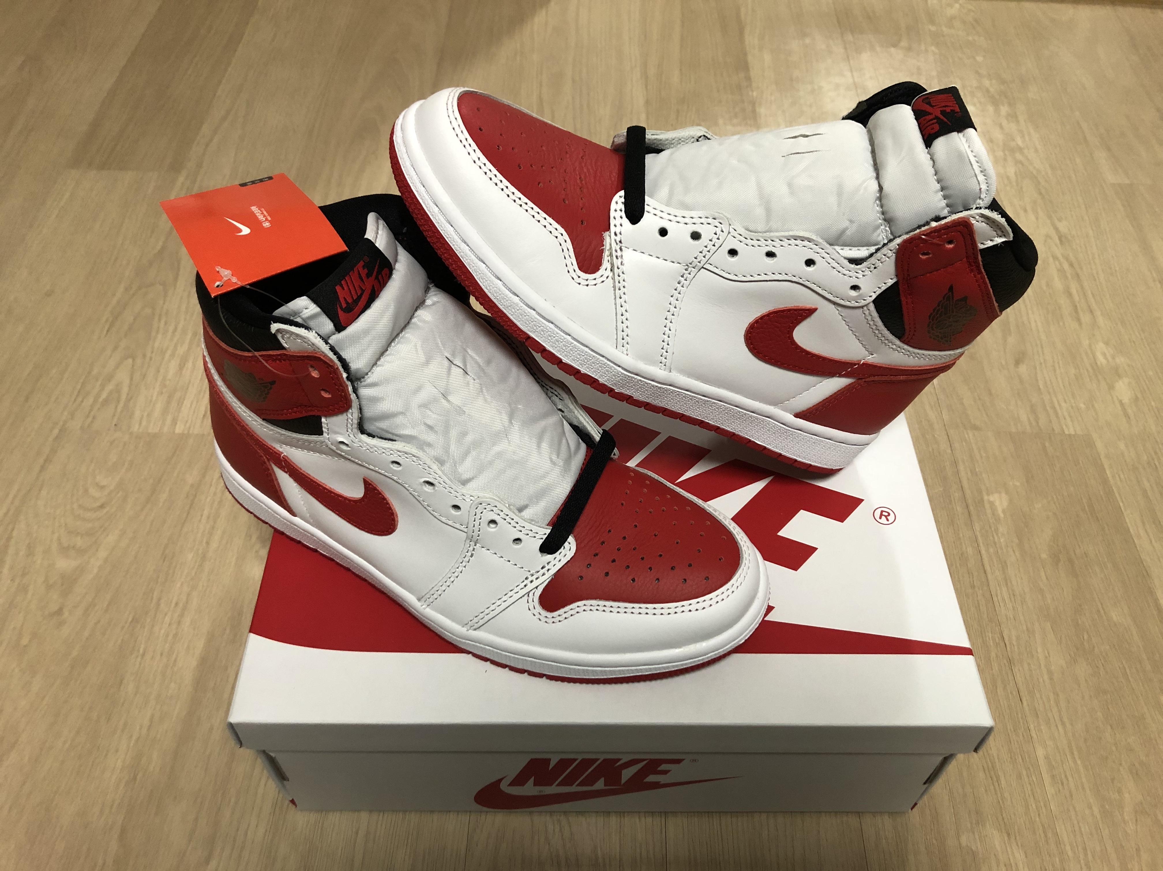 Jordan 1 Retro High OG Heritage, (GS) Jordan 1 Retro High OG Heritage 착용 스타일 - 2