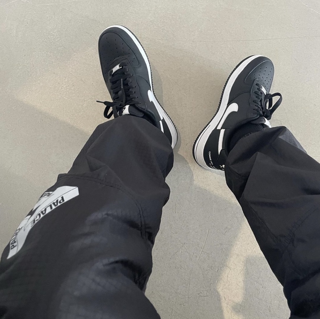 Nike x Comme des Garcons Shirt x Supreme Air Force 1 Low 2018, Palace Zip-It Shell Pants Black - 21FW 착용 스타일