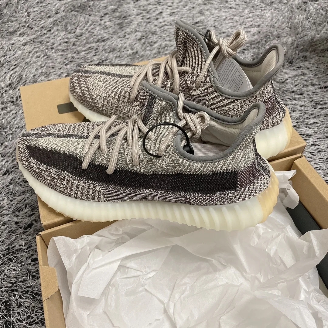 Adidas Yeezy Boost 350 V2 Zyon 착용 스타일 - 1