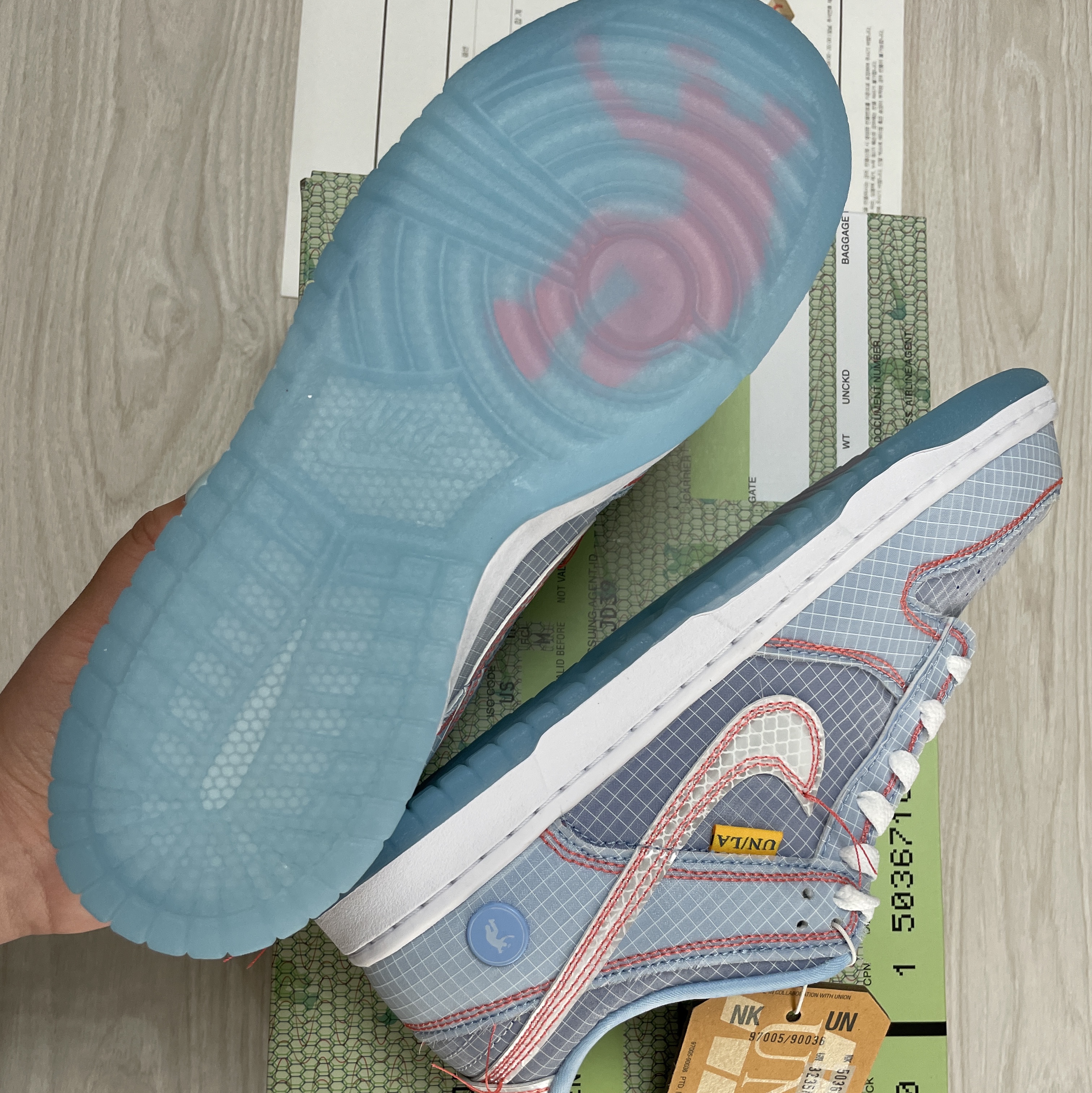 Nike x Union Dunk Low Passport Pack Argon 착용 스타일 - 5