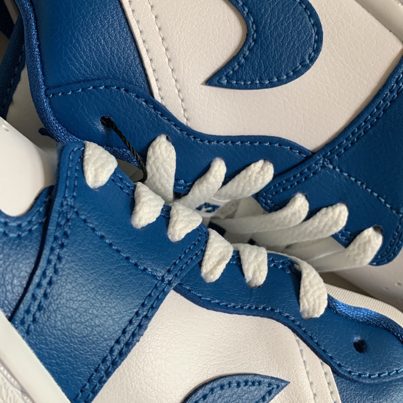 (W) Jordan 1 Low White Dark Marina Blue 착용 스타일